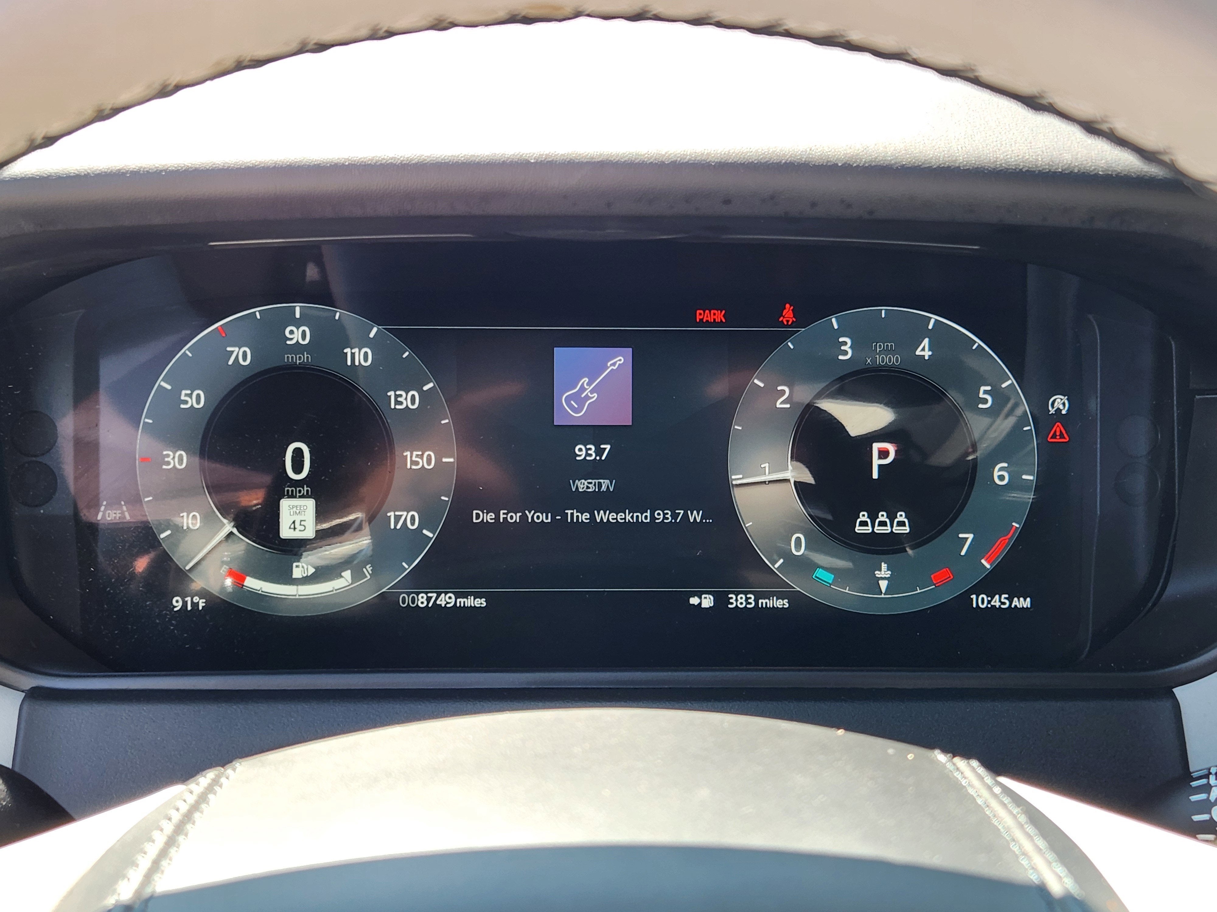 2026 Land Rover Range Rover Velar Dynamic SE