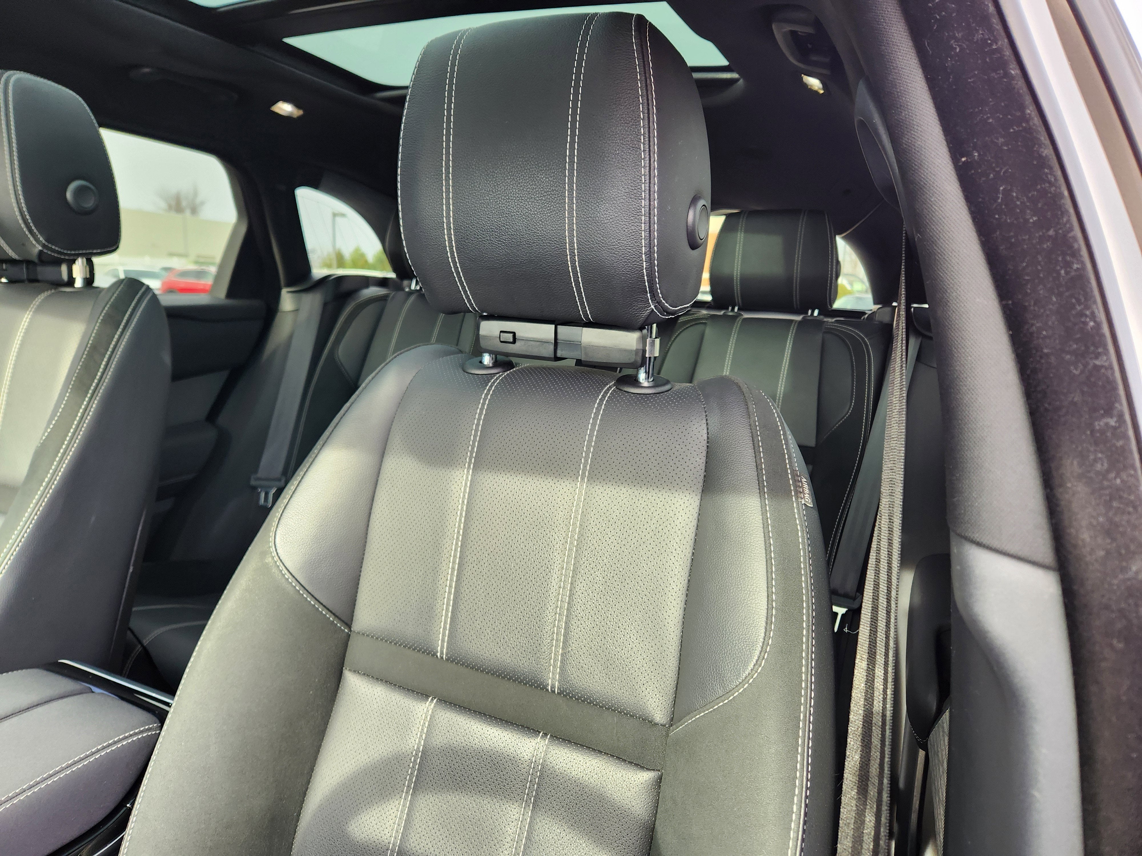 2022 Land Rover Range Rover Velar P250 R-Dynamic S