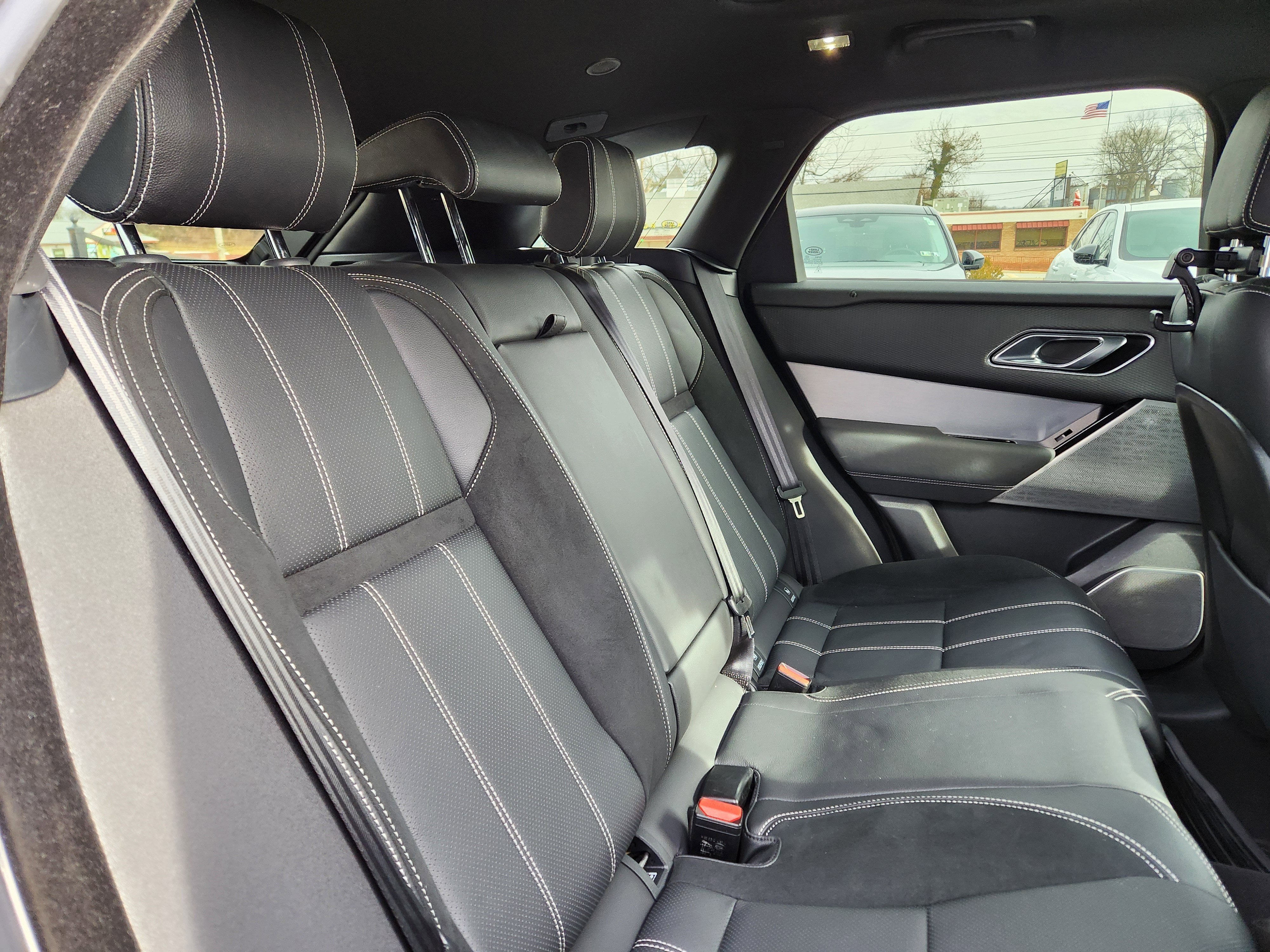 2022 Land Rover Range Rover Velar P250 R-Dynamic S