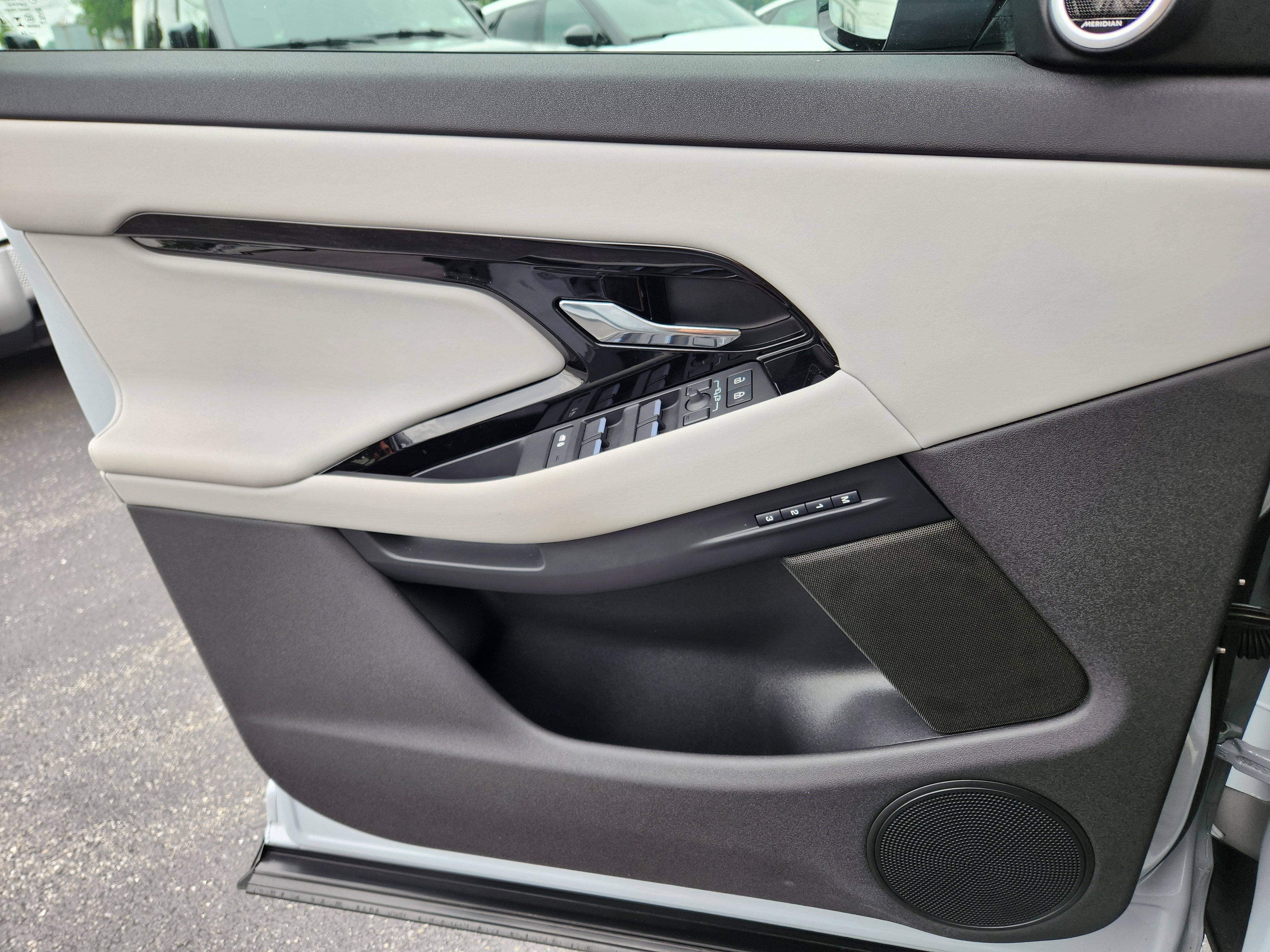 2025 Land Rover Range Rover Evoque S