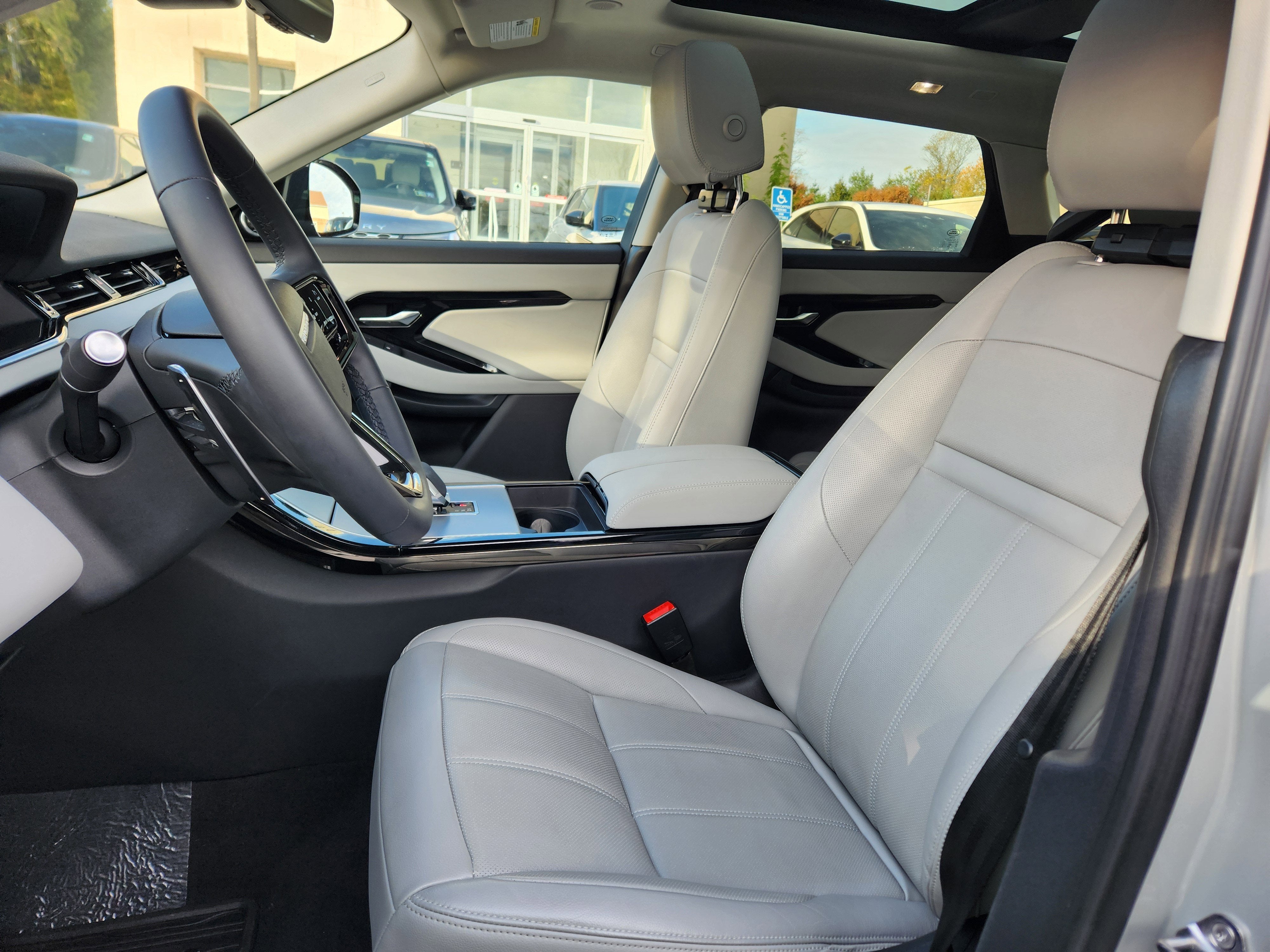 2025 Land Rover Range Rover Evoque S