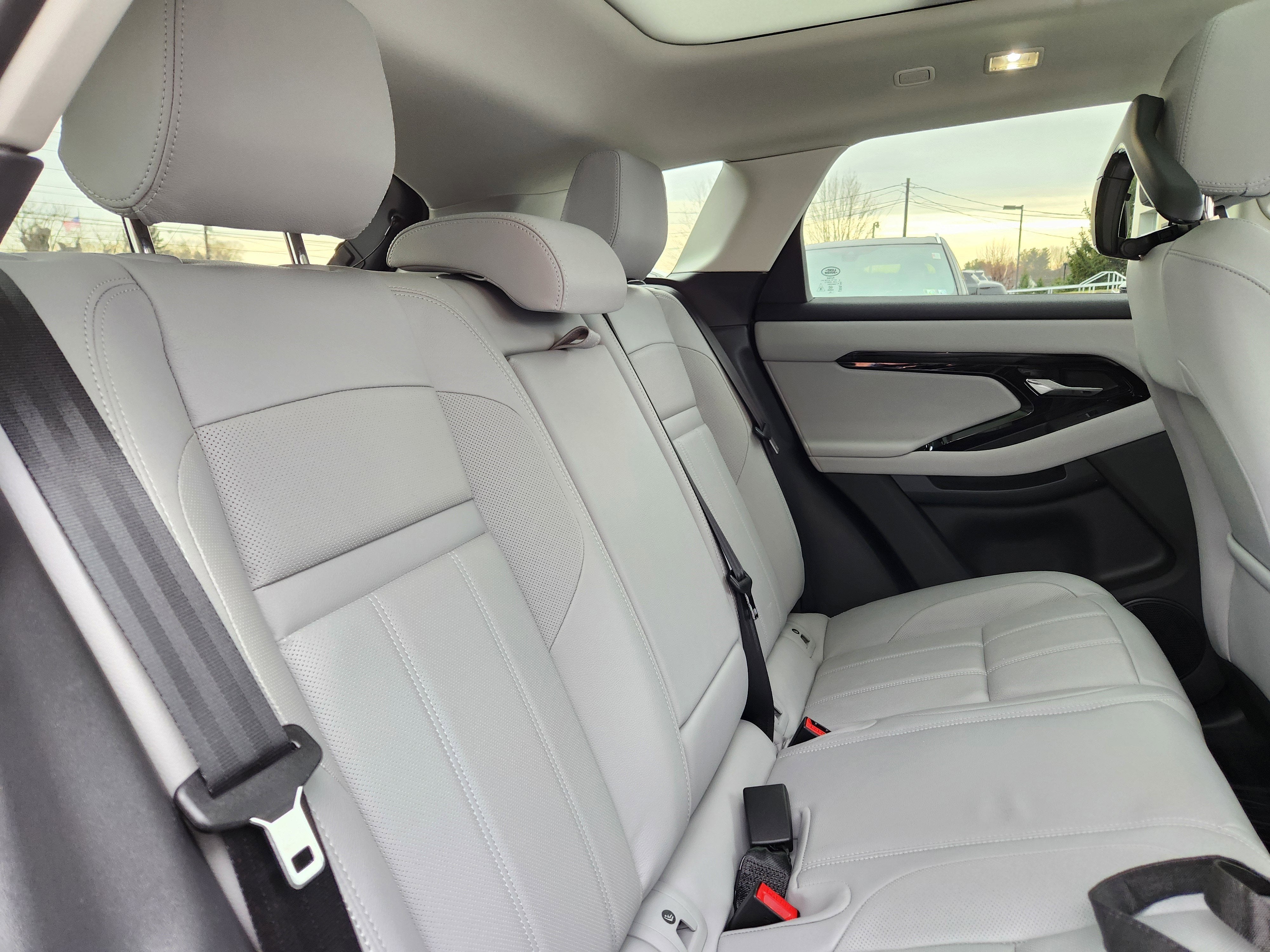 2025 Land Rover Range Rover Evoque S