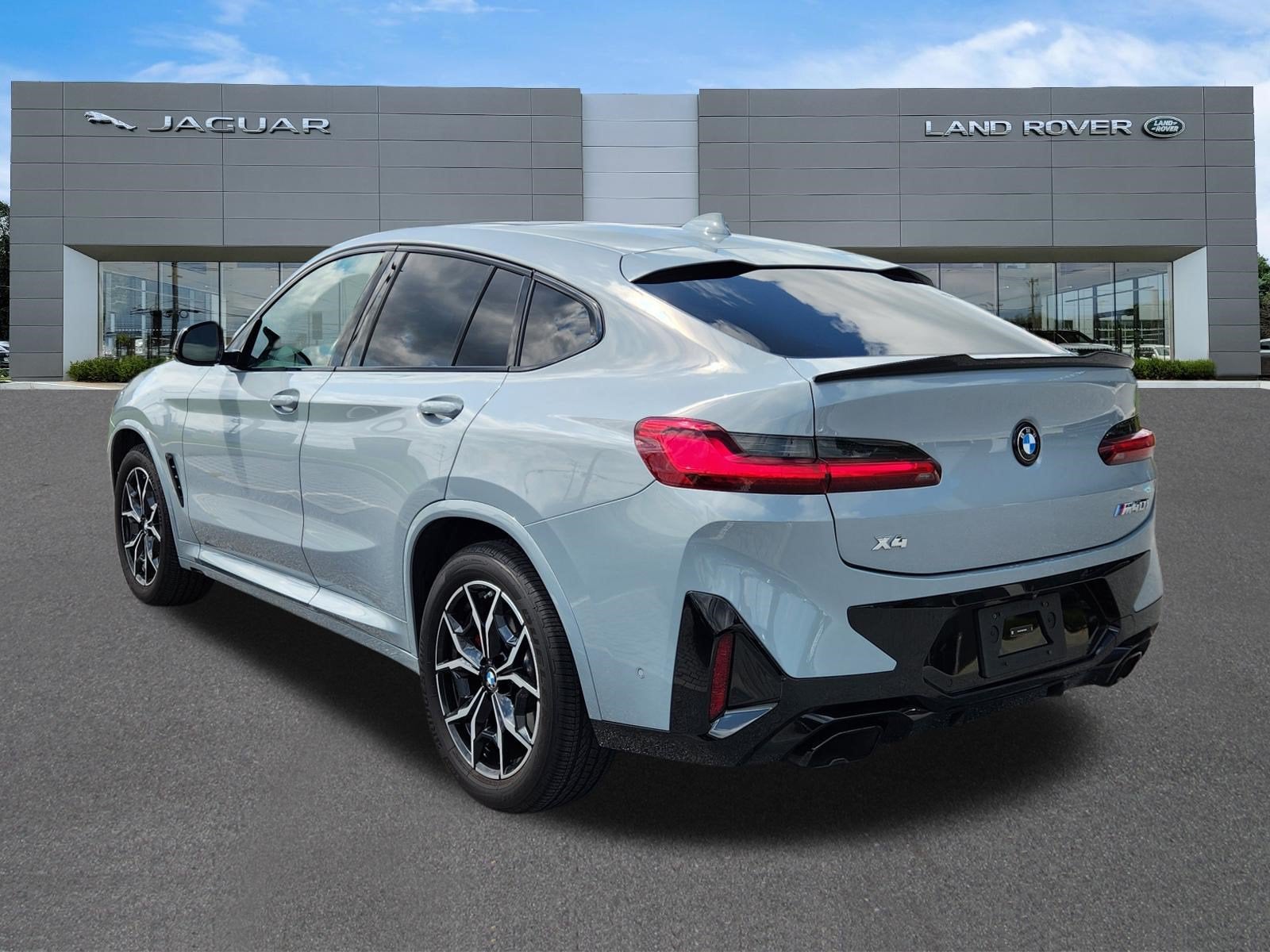 2024 BMW X4 Base