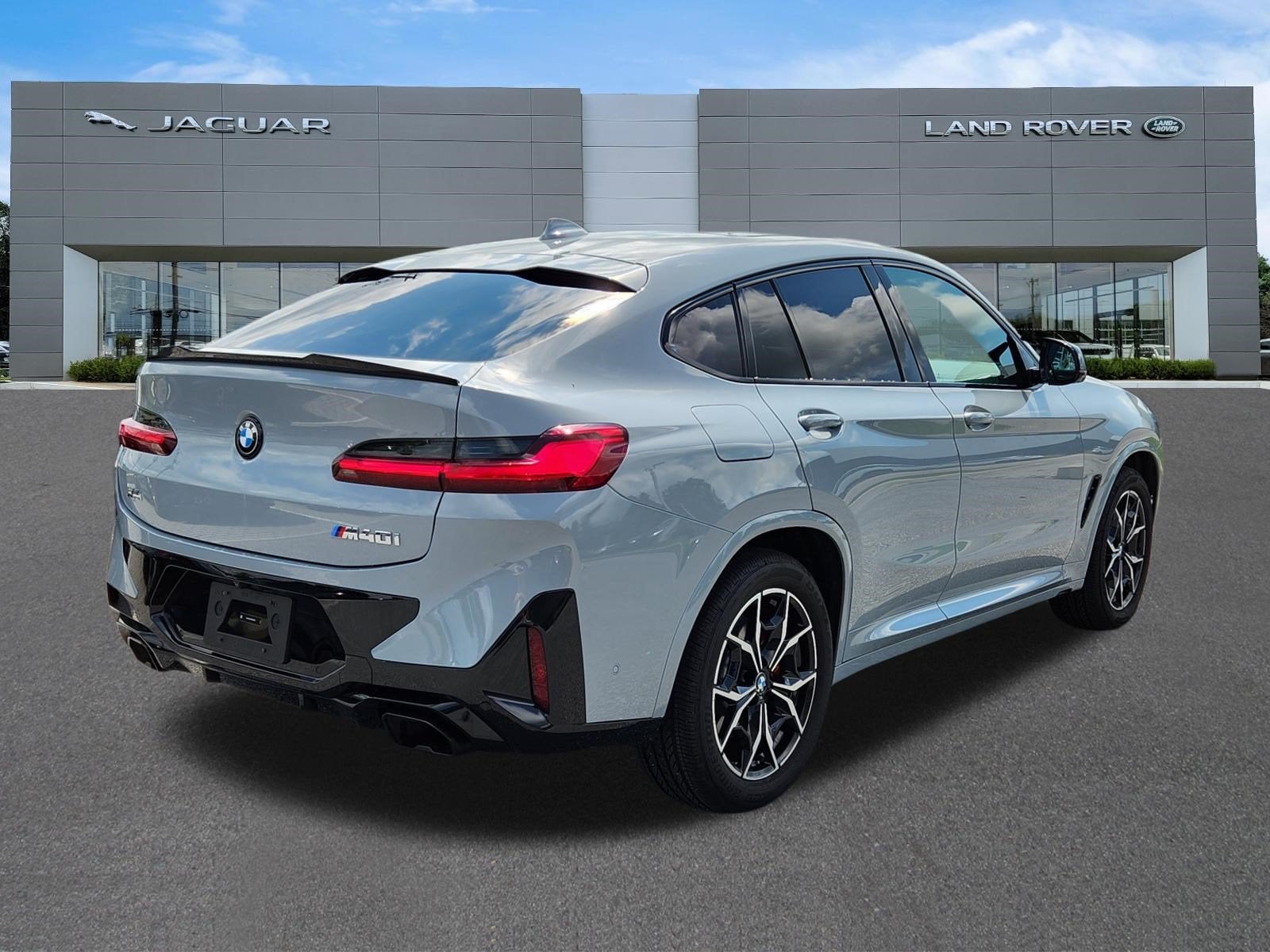 2024 BMW X4 Base