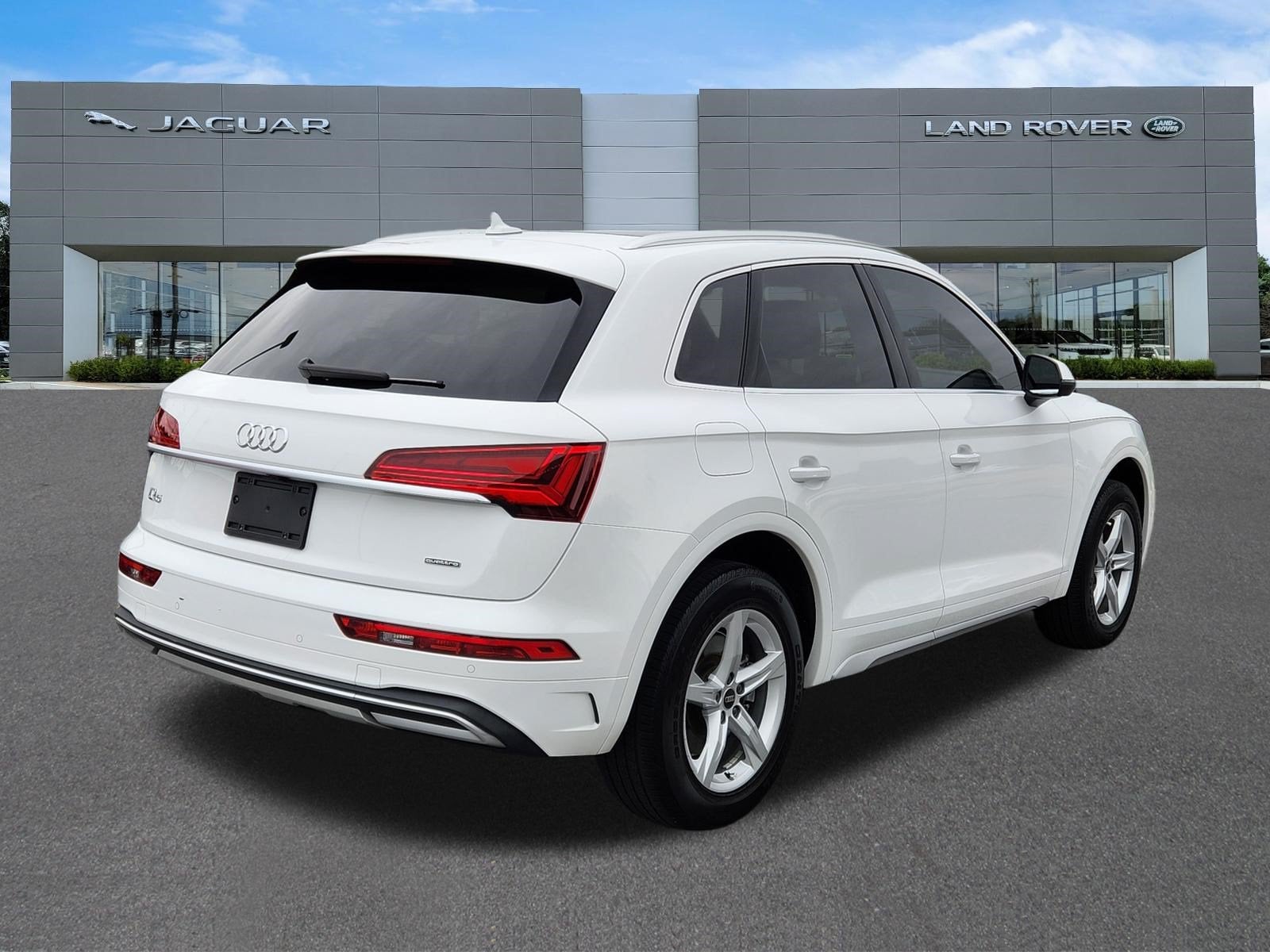 2023 Audi Q5 40 Premium