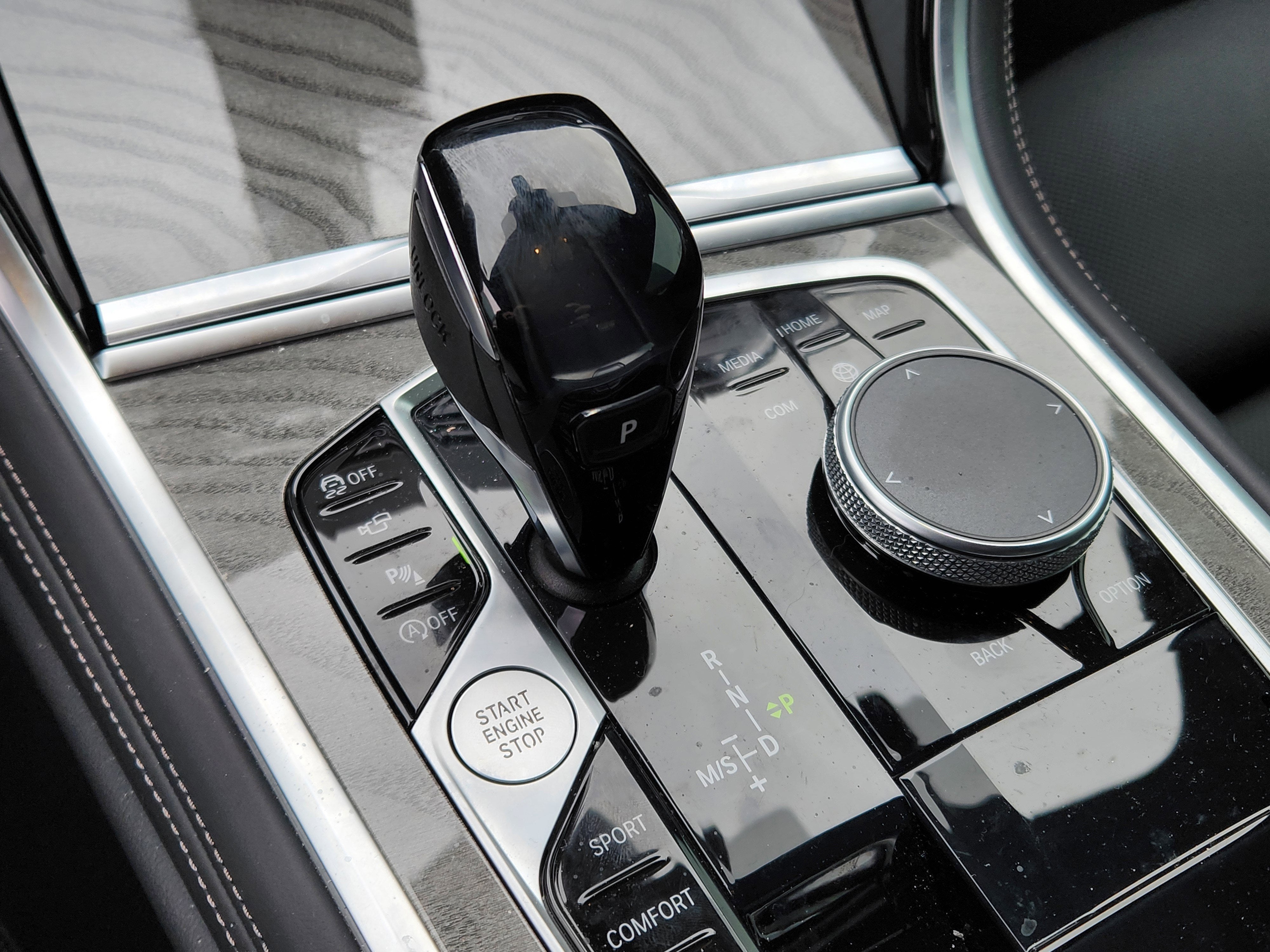 2022 BMW 8 Series 840i