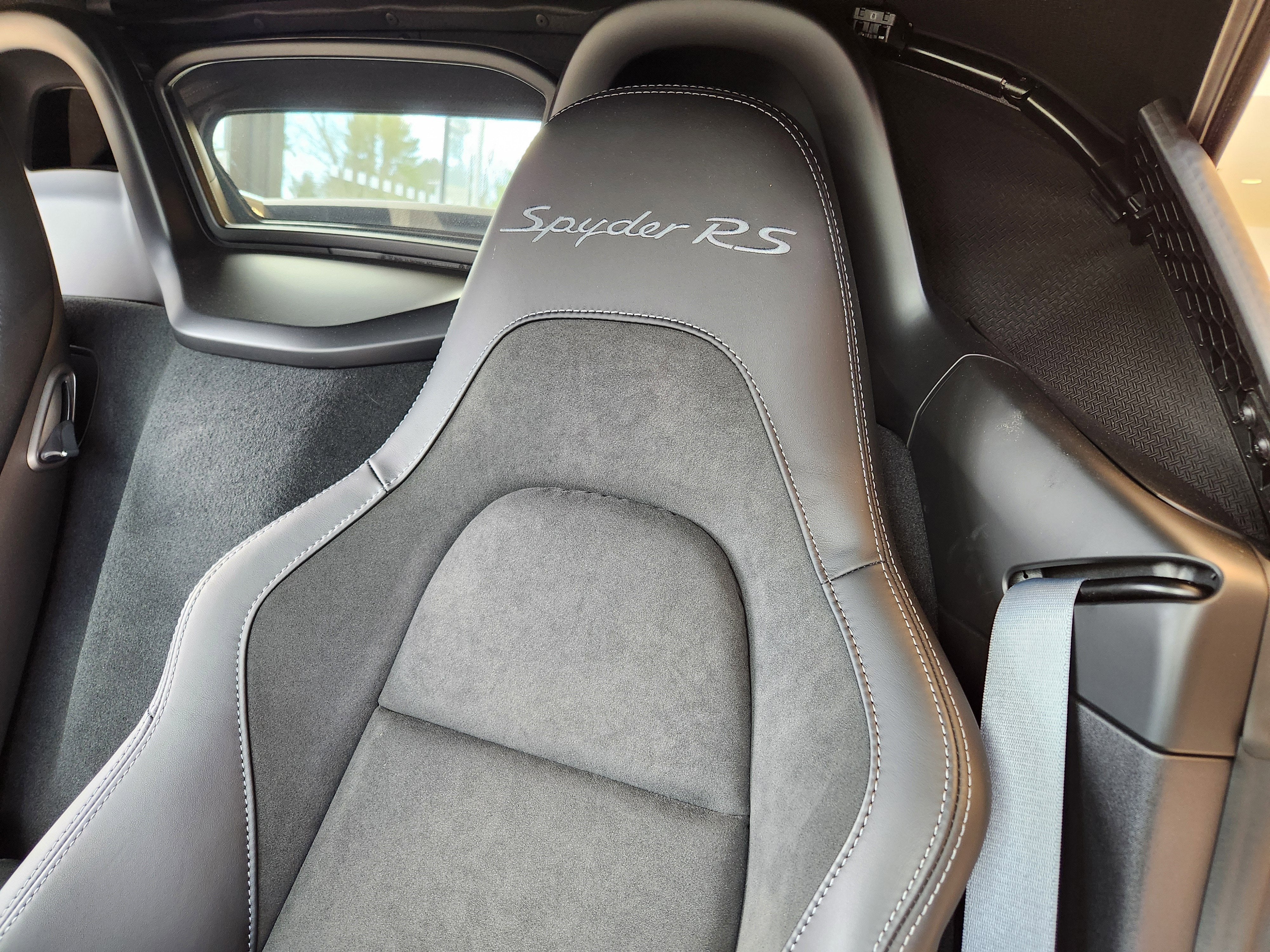 2025 Porsche 718 Spyder RS