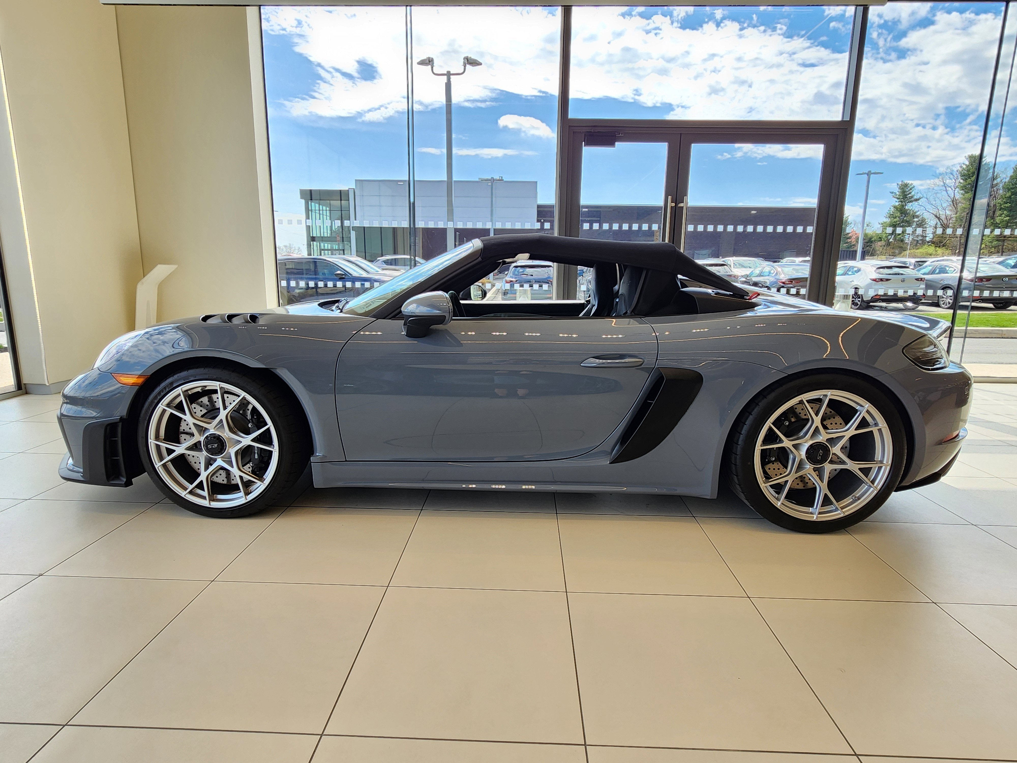 2025 Porsche 718 Spyder RS