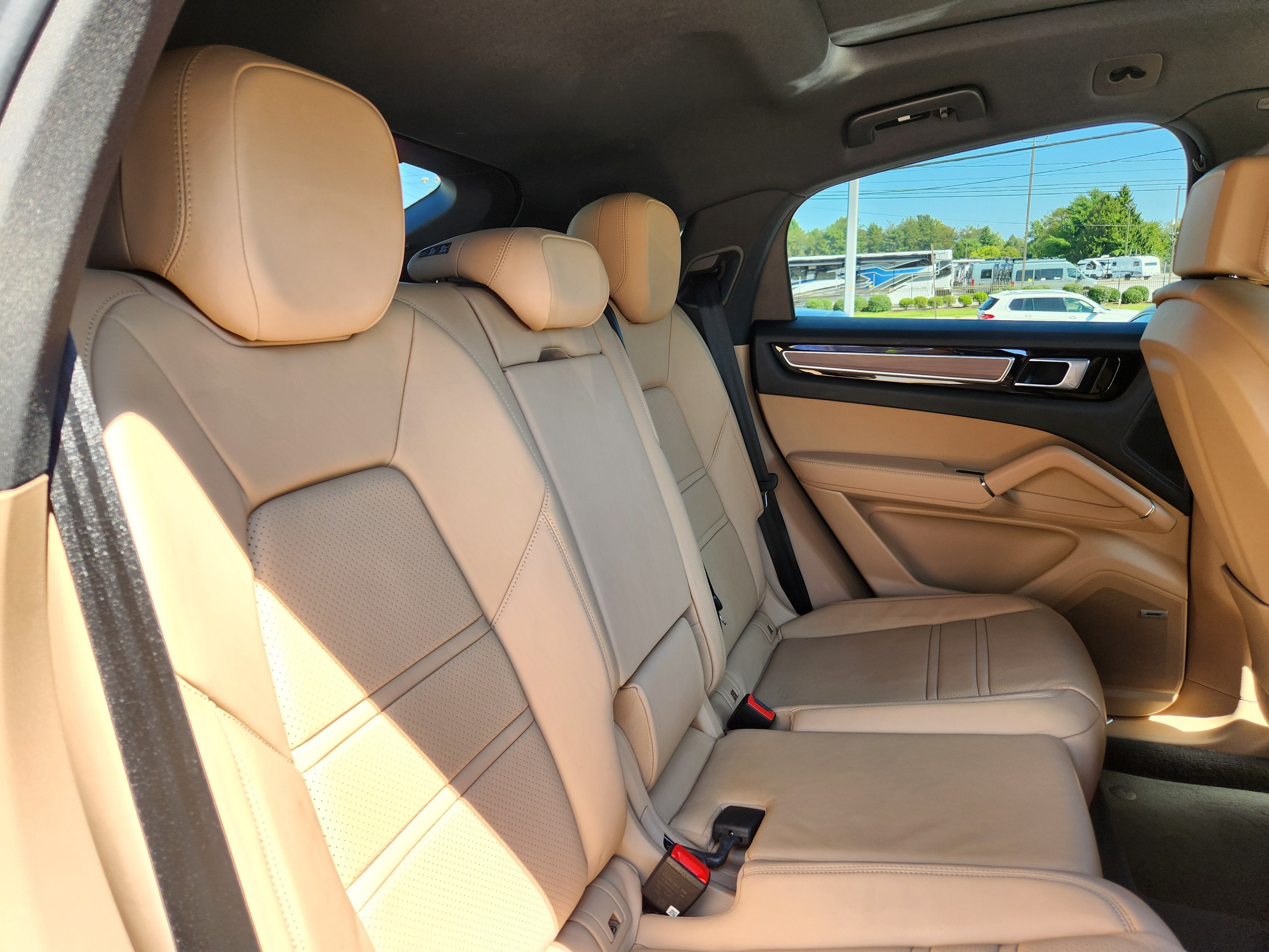 2021 Porsche Cayenne Coupe Base