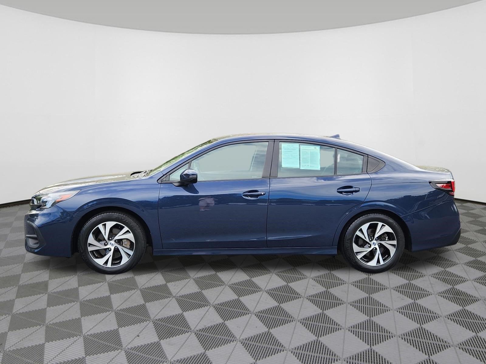 2024 Subaru Legacy Premium Blind Spot Detection w/ Rear Cross Traffic Alert +