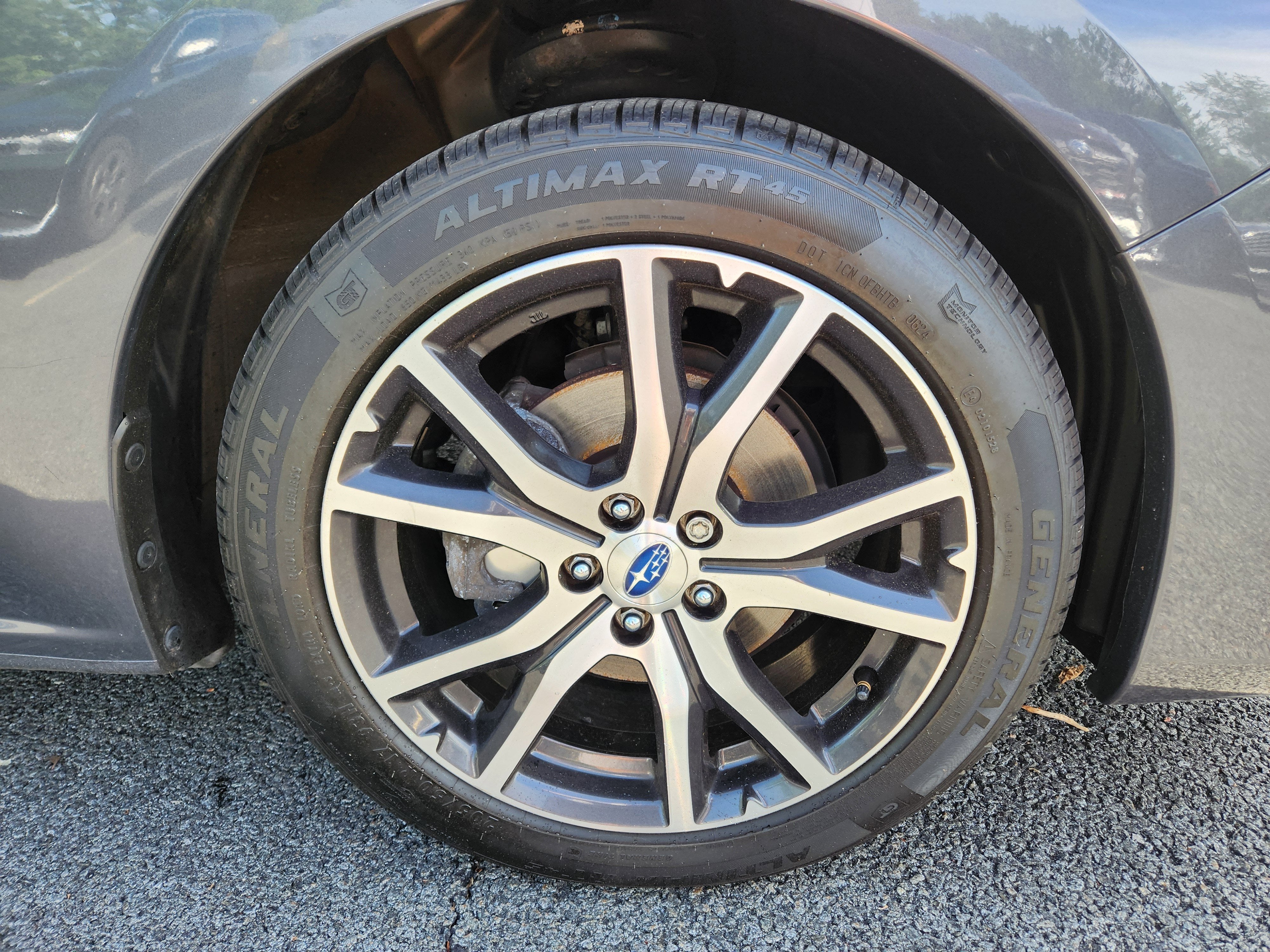 2018 Subaru Impreza 2.0i Limited EyeSight + Moonroof + Blind Spot Detection & Rear