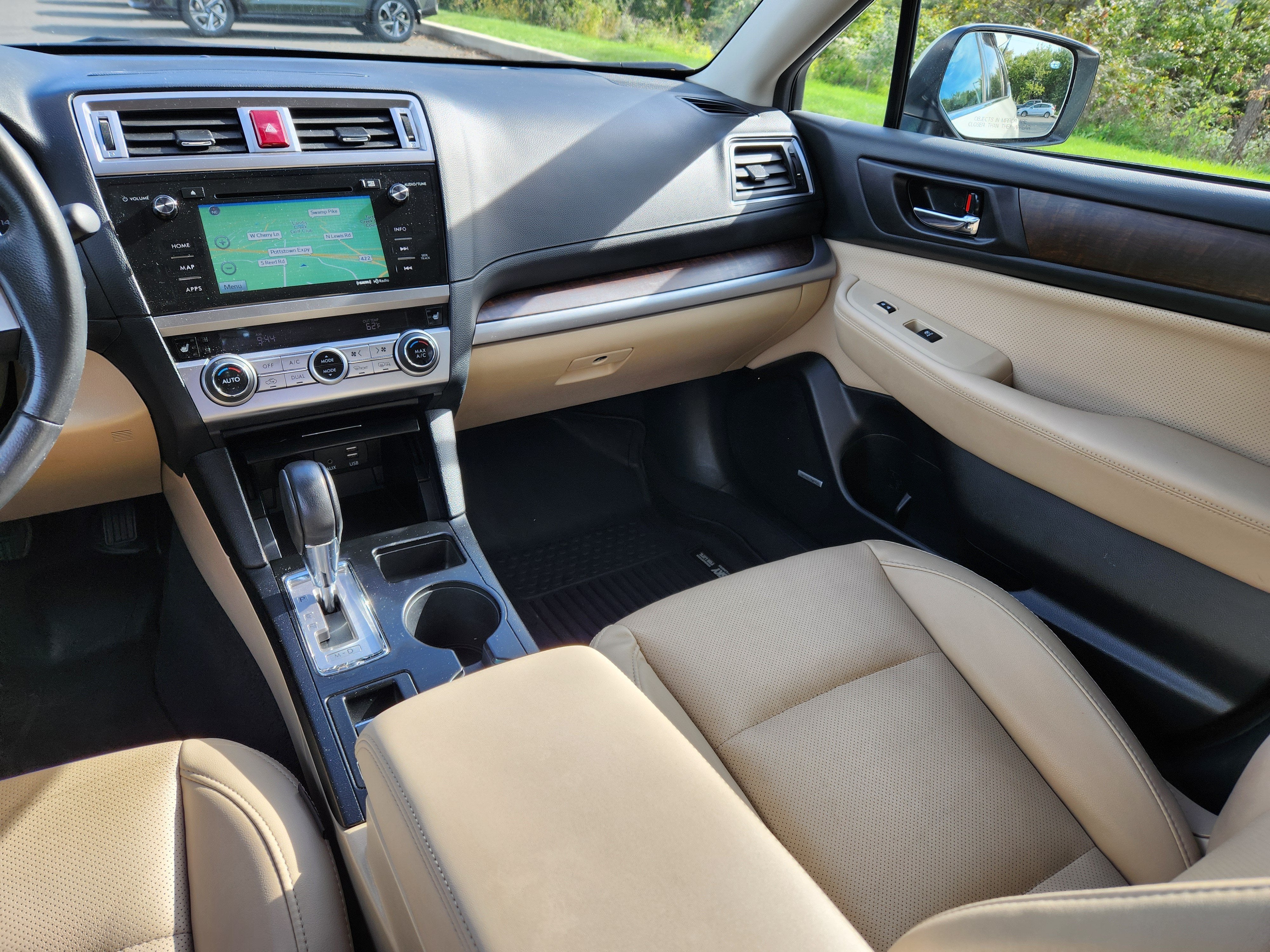 2017 Subaru Outback 2.5i LimitedEyeSight + Navigation System + High Beam As