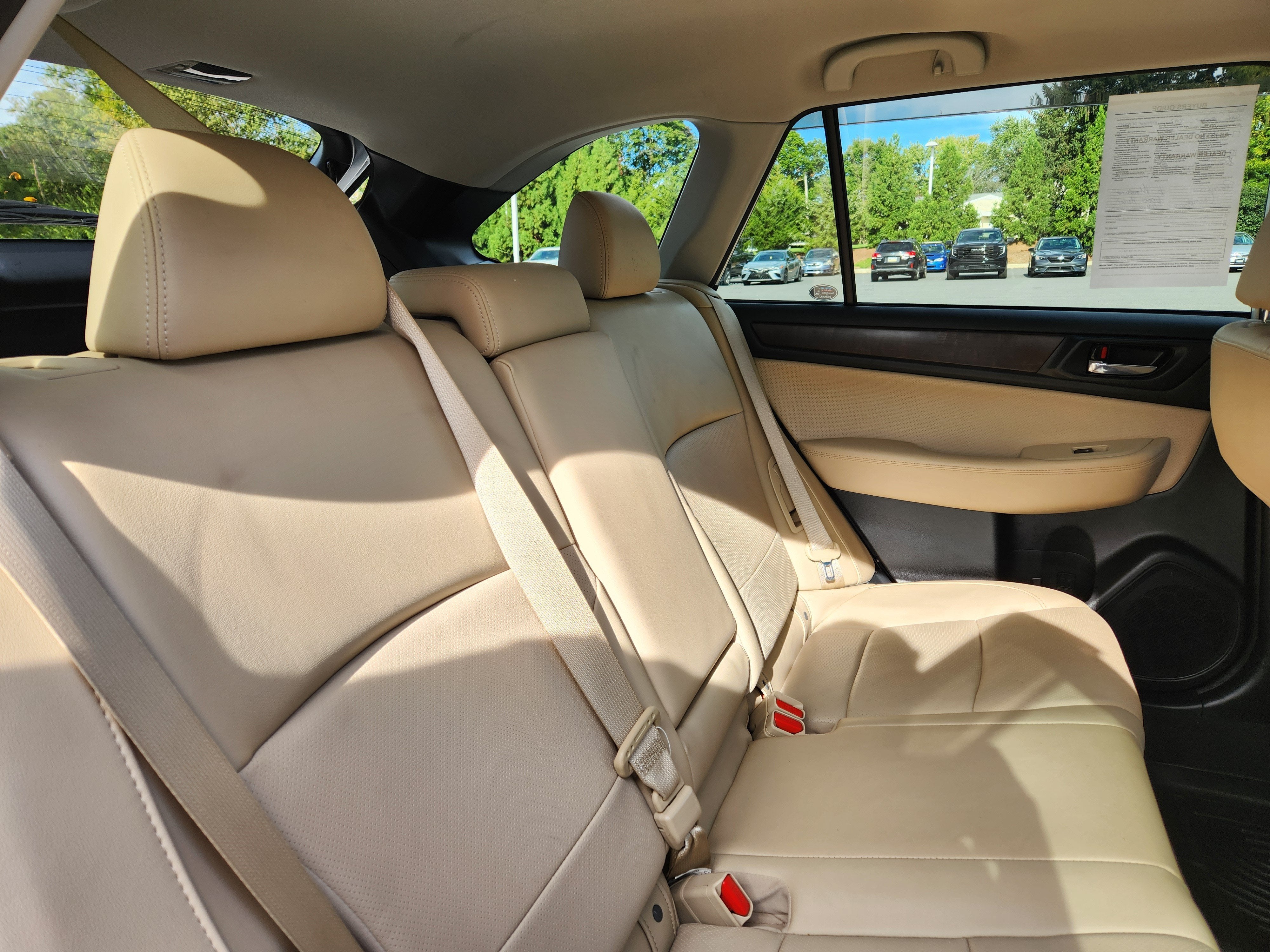 2017 Subaru Outback 2.5i LimitedEyeSight + Navigation System + High Beam As