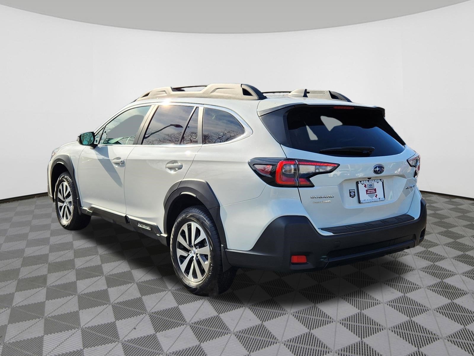 2025 Subaru Outback Premium Blind Spot Detection w/ Rear Cross Traffic Alert+K