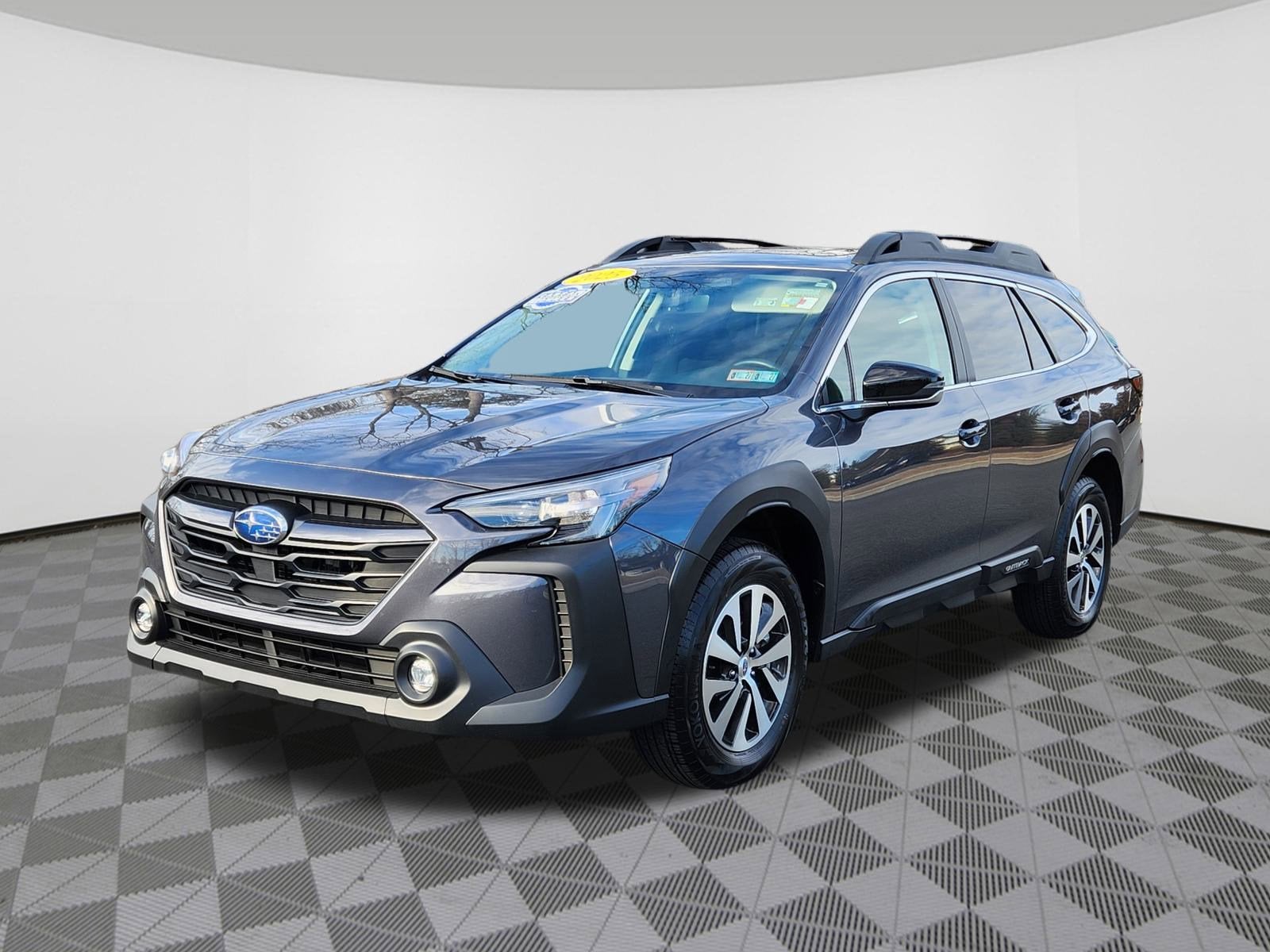 2025 Subaru Outback Premium Blind Spot Detection w/ Rear Cross Traffic Alert +