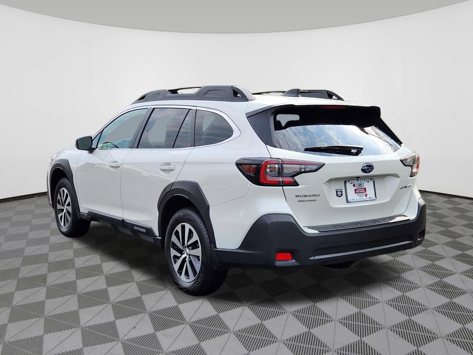 2025 Subaru Outback Premium Blind Spot Detection w/ Rear Cross Traffic Alert +