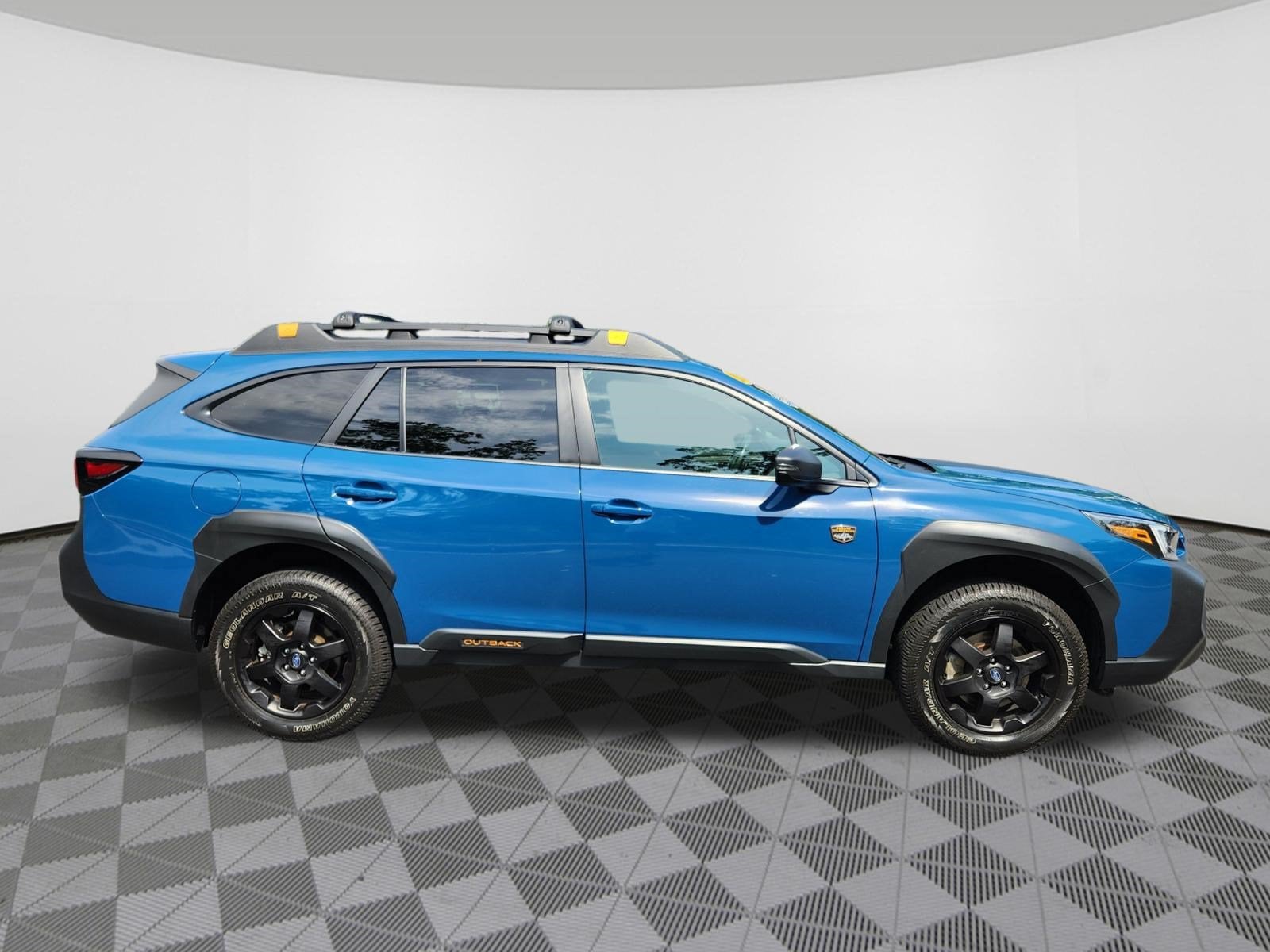 2025 Subaru Outback Wilderness Power Moonroof + MySubaru 11.6-inch Multimedia Nav