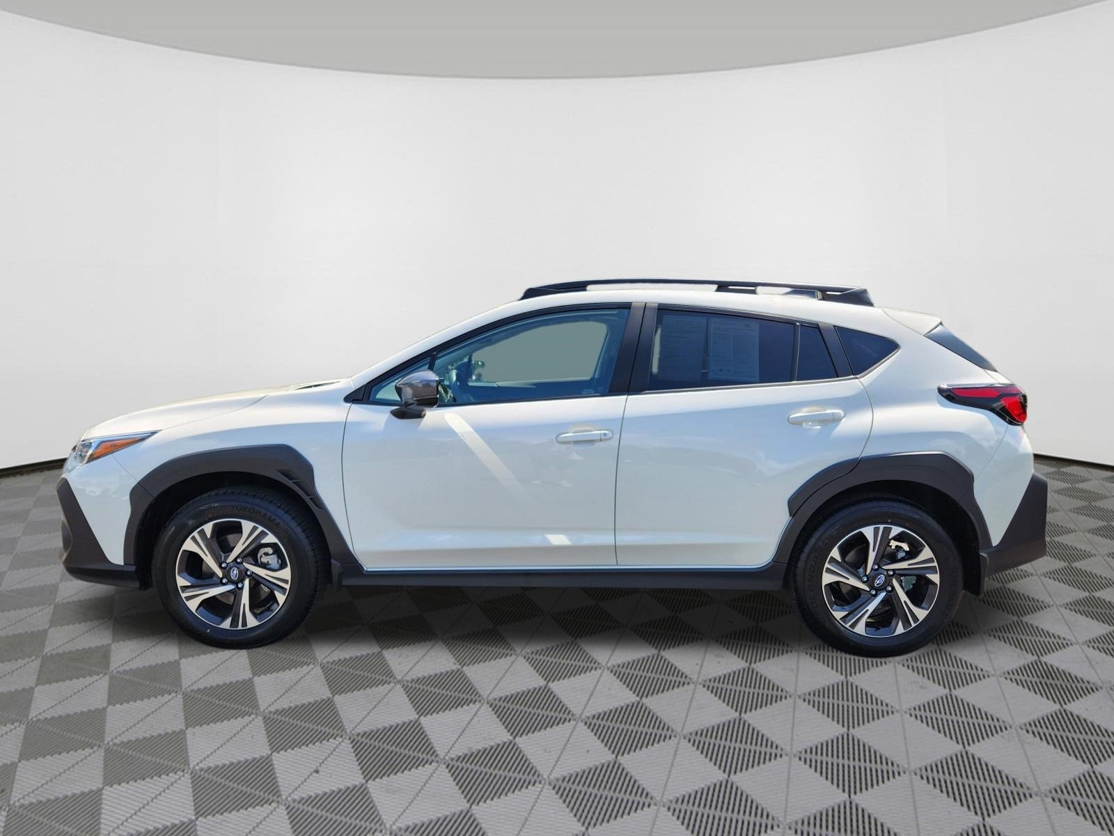 2026 Subaru Crosstrek Premium Blind Spot Detection w/ Rear Cross Traffic Alert +