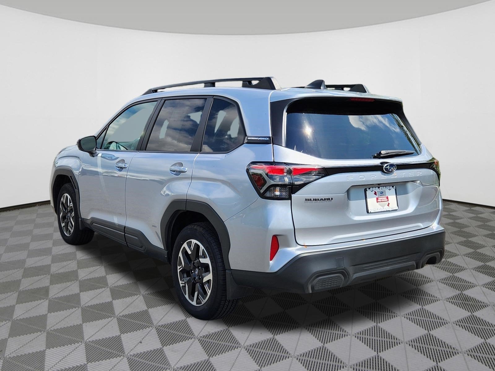 2026 Subaru Forester Premium Power Rear Gate + Blind Spot Detection / Rear Cros