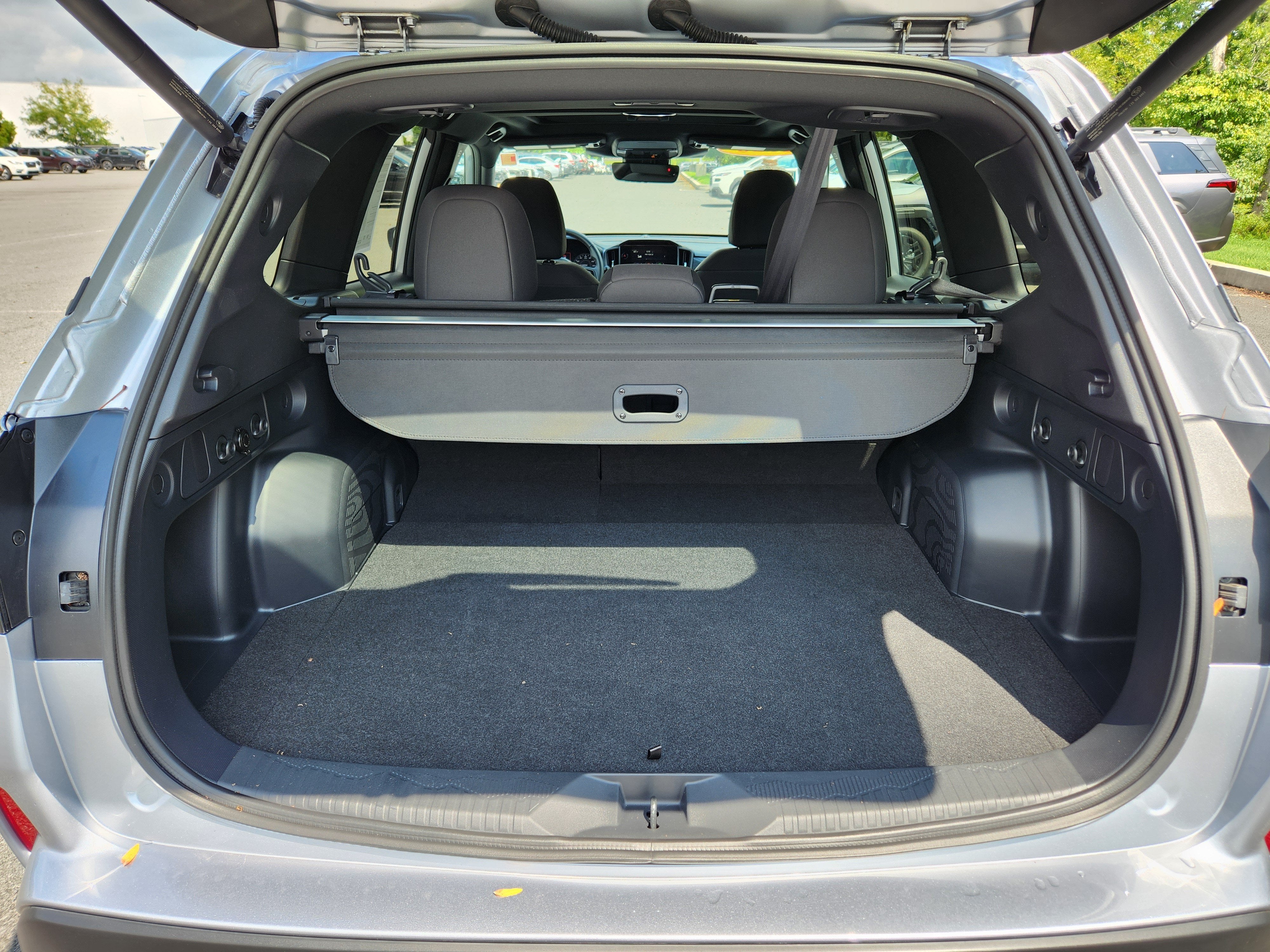2026 Subaru Forester Premium Power Rear Gate + Blind Spot Detection / Rear Cros
