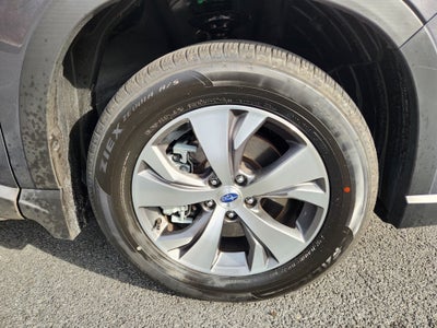 2025 Subaru Ascent Premium Power Rear Gate + Keyless Access with Push-Button