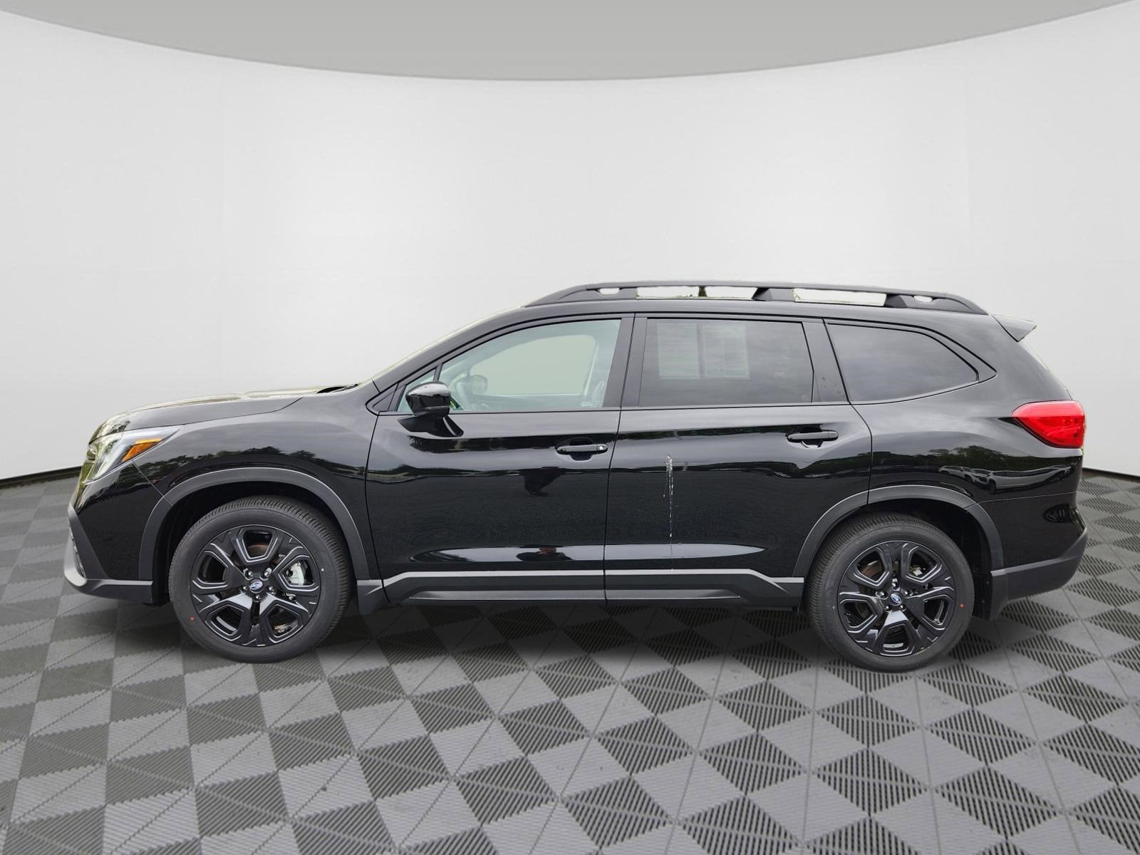 2025 Subaru Ascent Onyx Edition Touring
