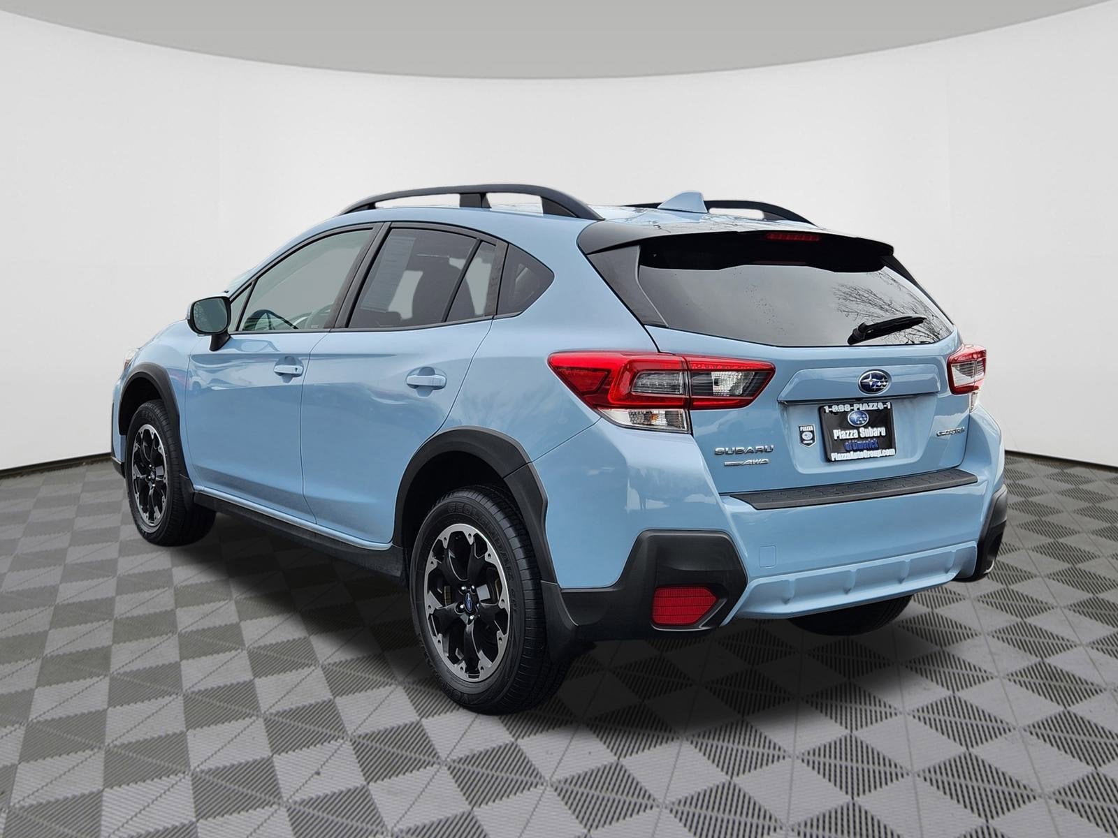 2021 Subaru Crosstrek Premium Moonroof + Blind Spot Detection / Rear Cross Traff