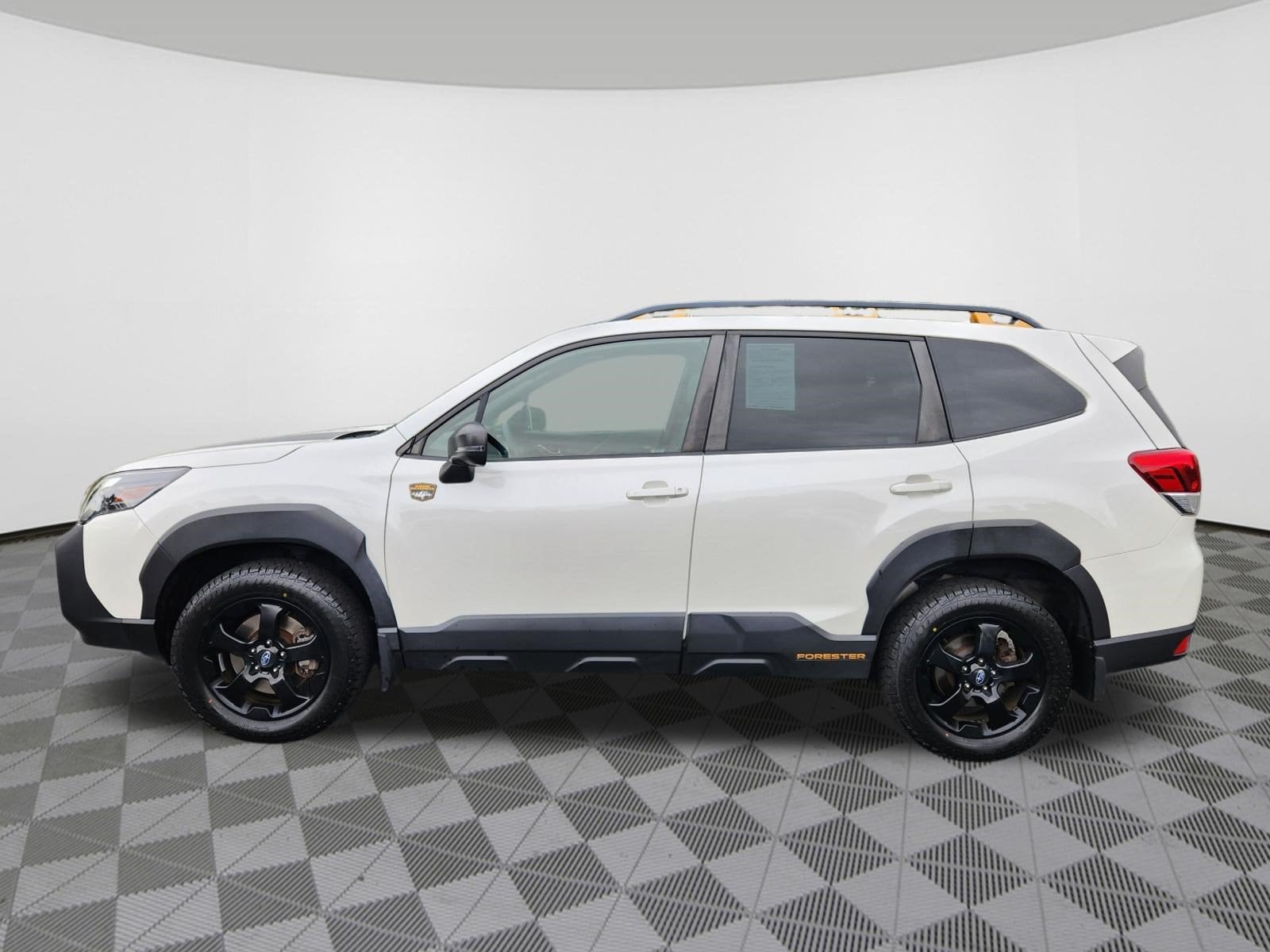 2022 Subaru Forester Wilderness Navigation System + Harman Kardon Amplifier and Sp