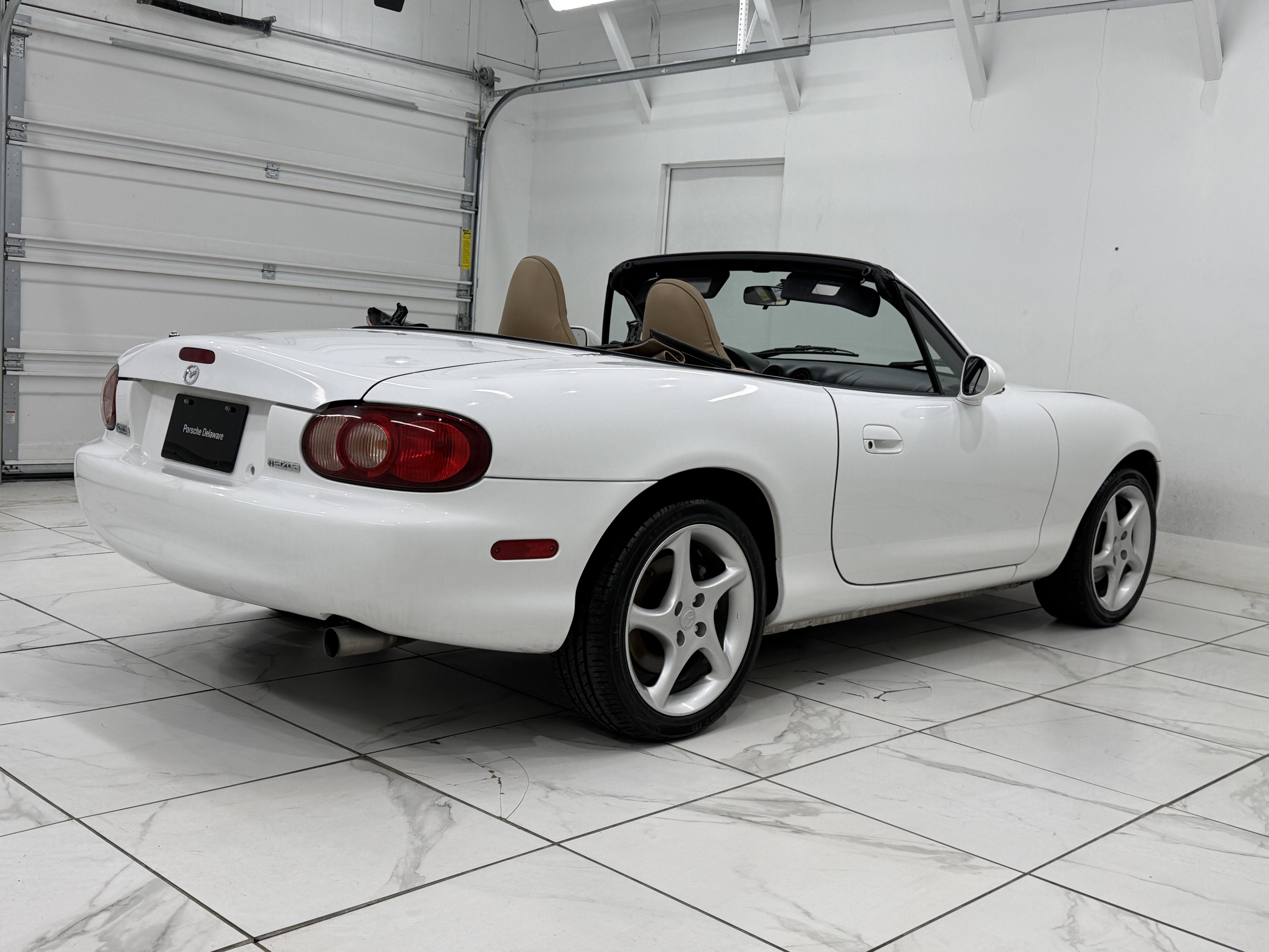 2001 Mazda Mazda MX-5 Miata Base
