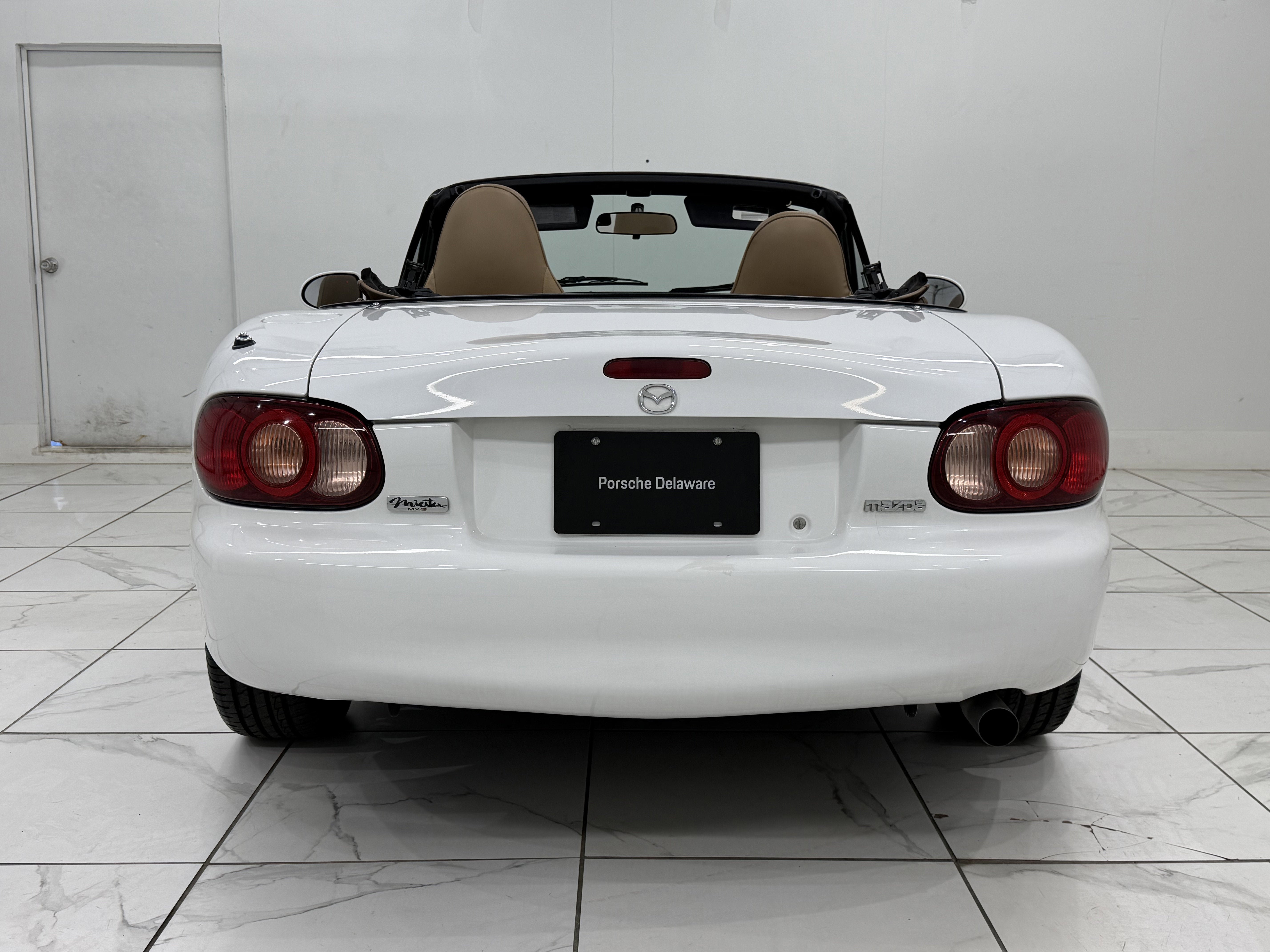 2001 Mazda Mazda MX-5 Miata Base