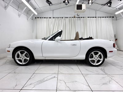 2001 Mazda Mazda MX-5 Miata Base