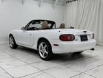 2001 Mazda Mazda MX-5 Miata Base