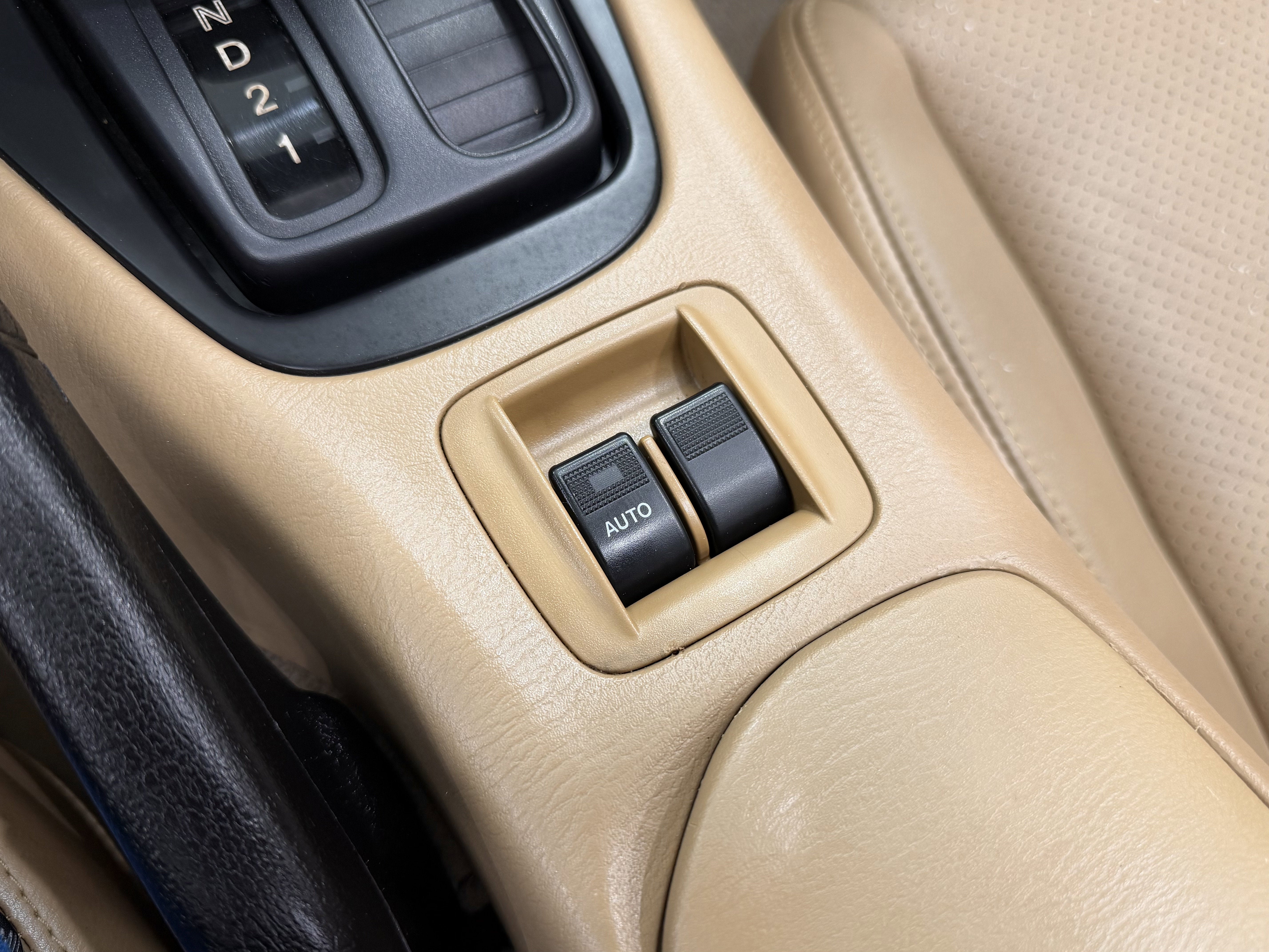 2001 Mazda Mazda MX-5 Miata Base