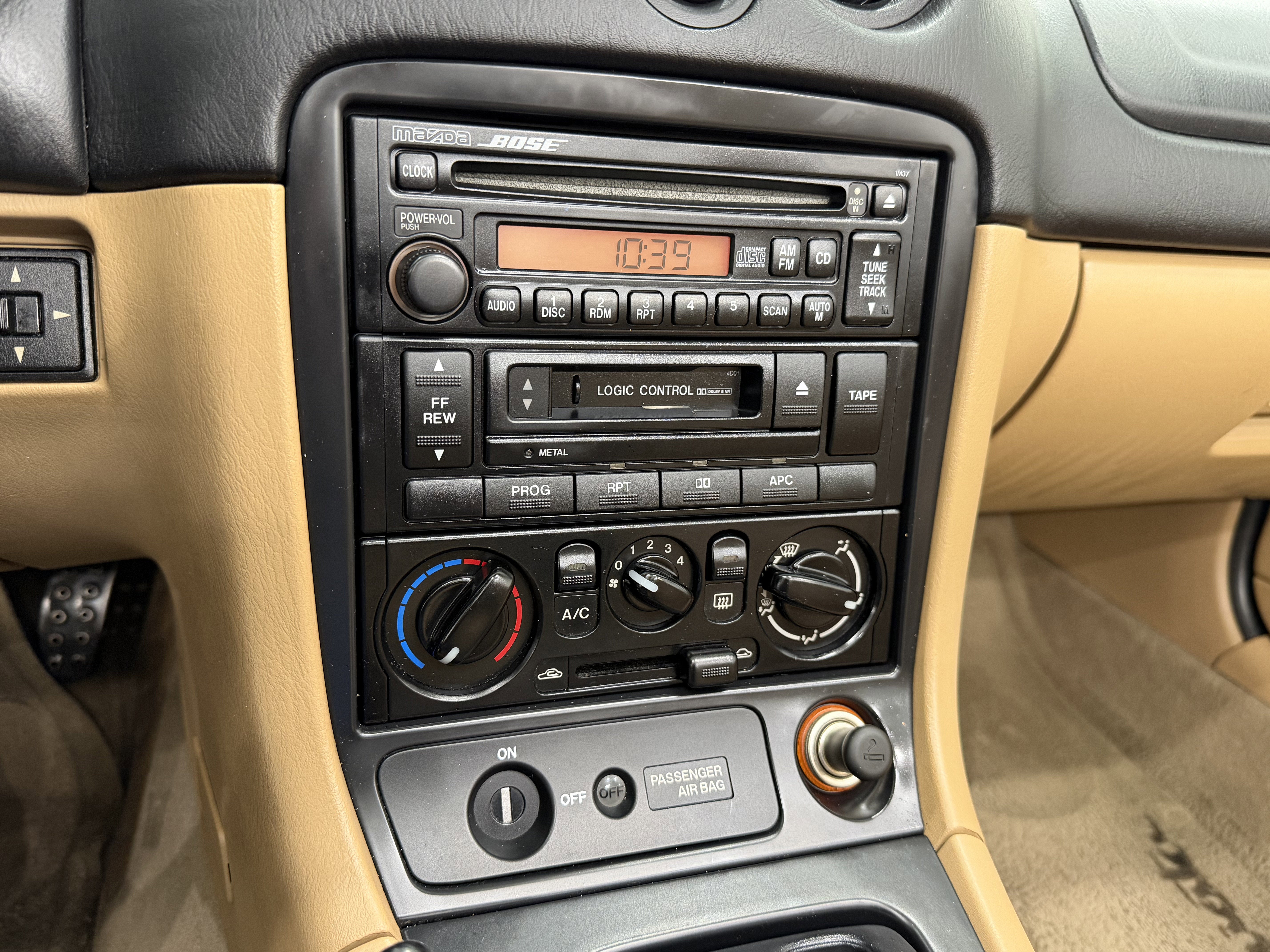 2001 Mazda Mazda MX-5 Miata Base