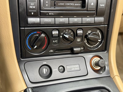 2001 Mazda Mazda MX-5 Miata Base