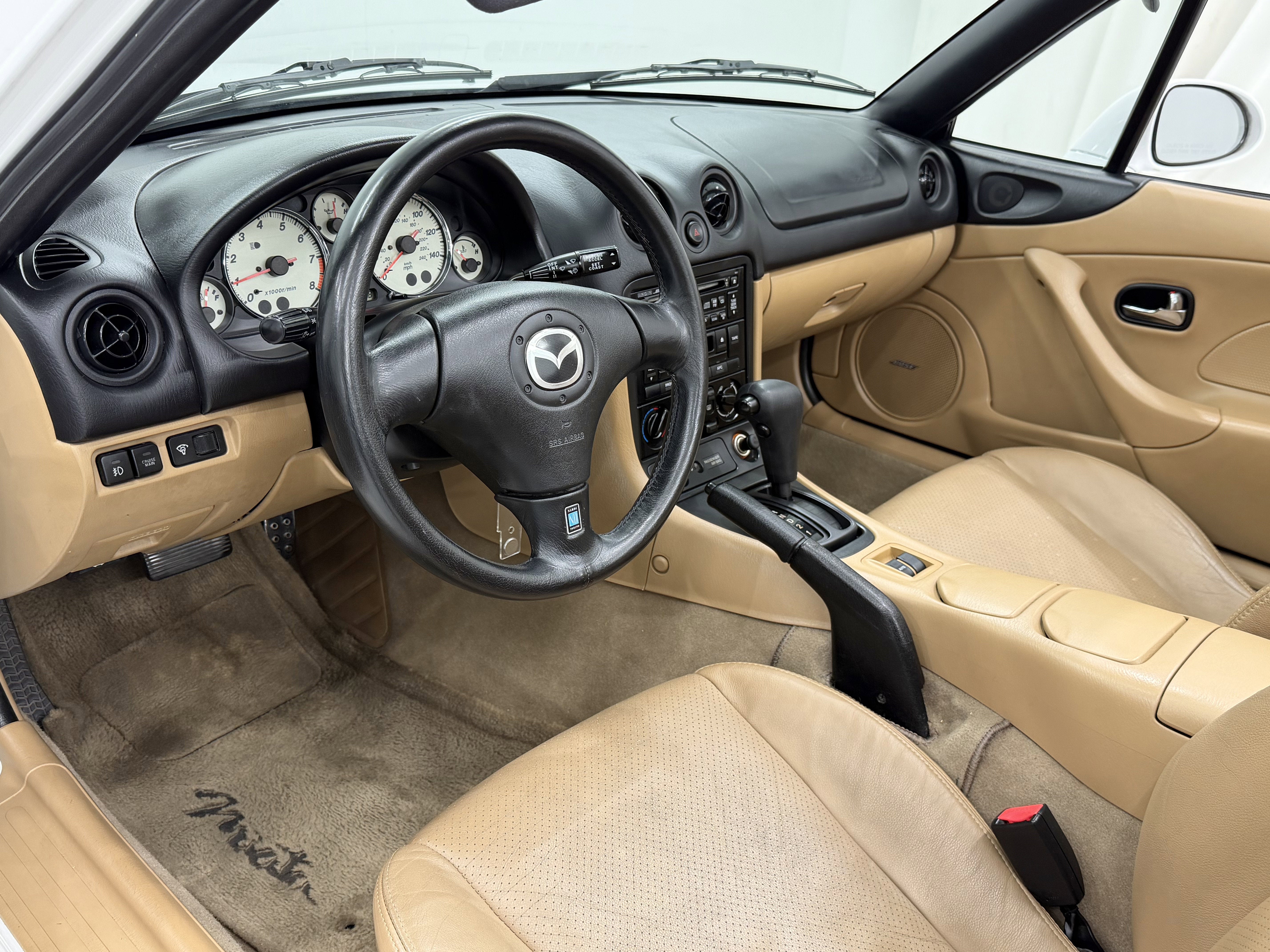 2001 Mazda Mazda MX-5 Miata Base