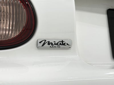 2001 Mazda Mazda MX-5 Miata Base
