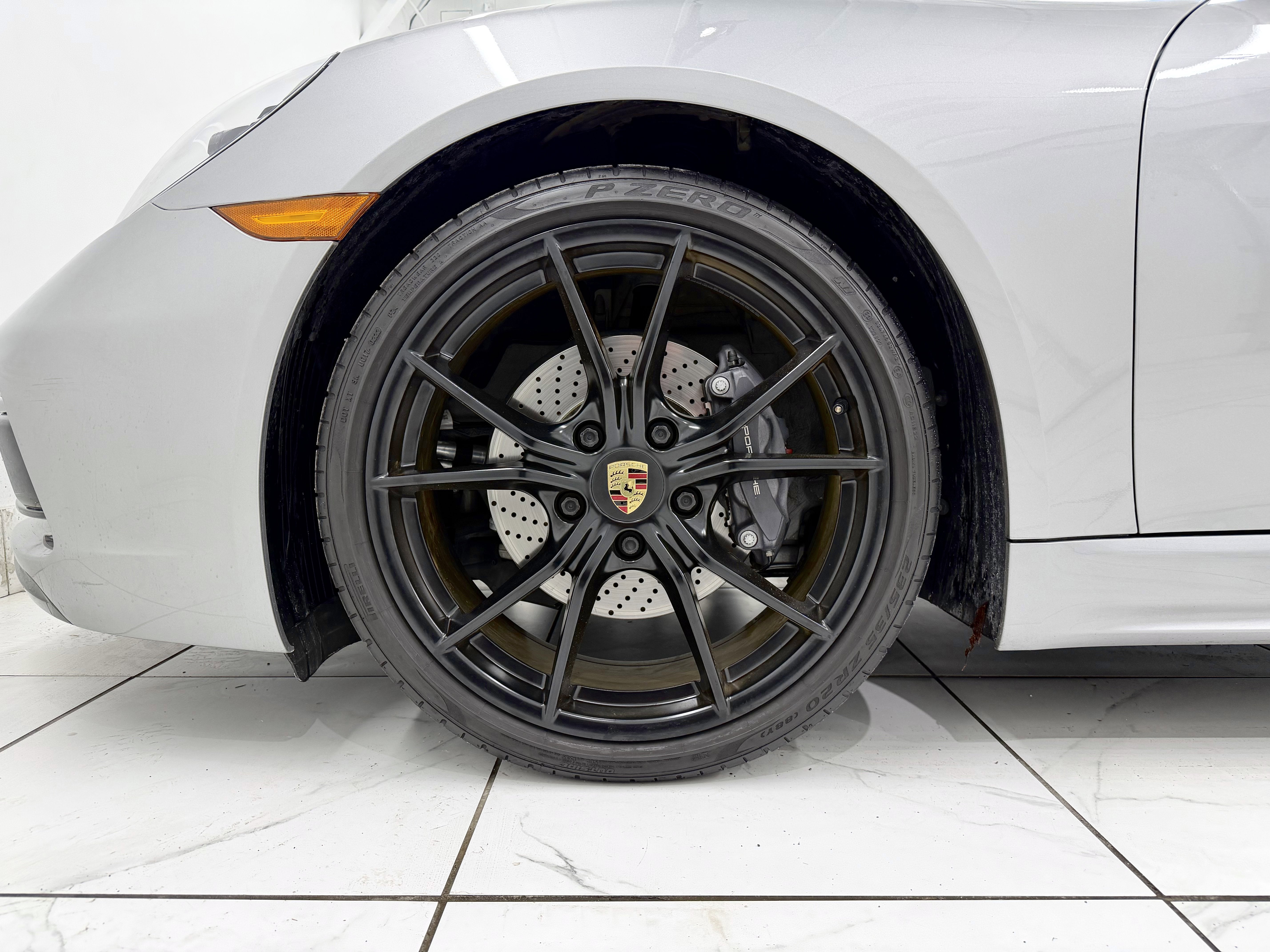 2022 Porsche 718 Cayman Base