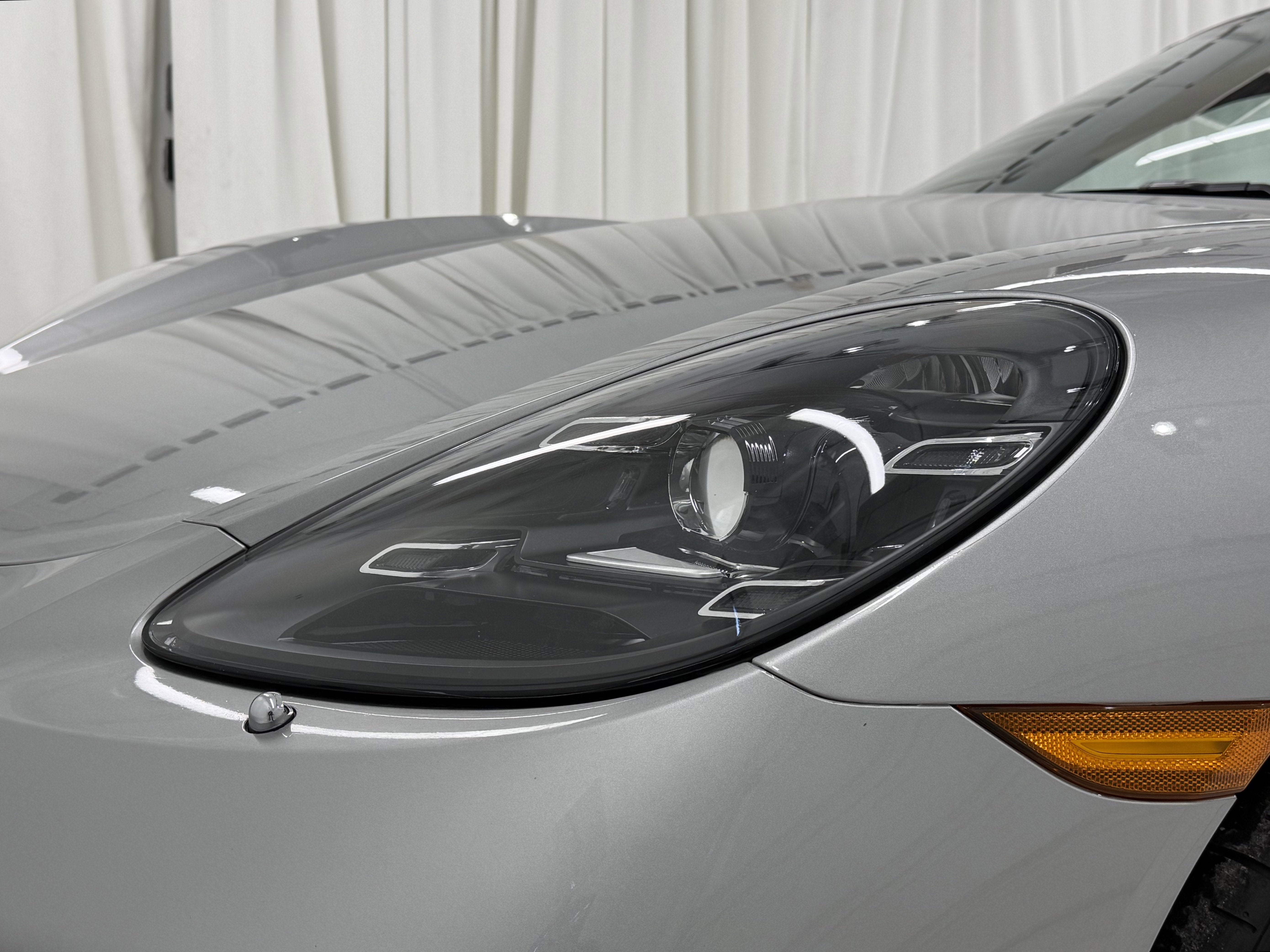 2022 Porsche 718 Cayman Base