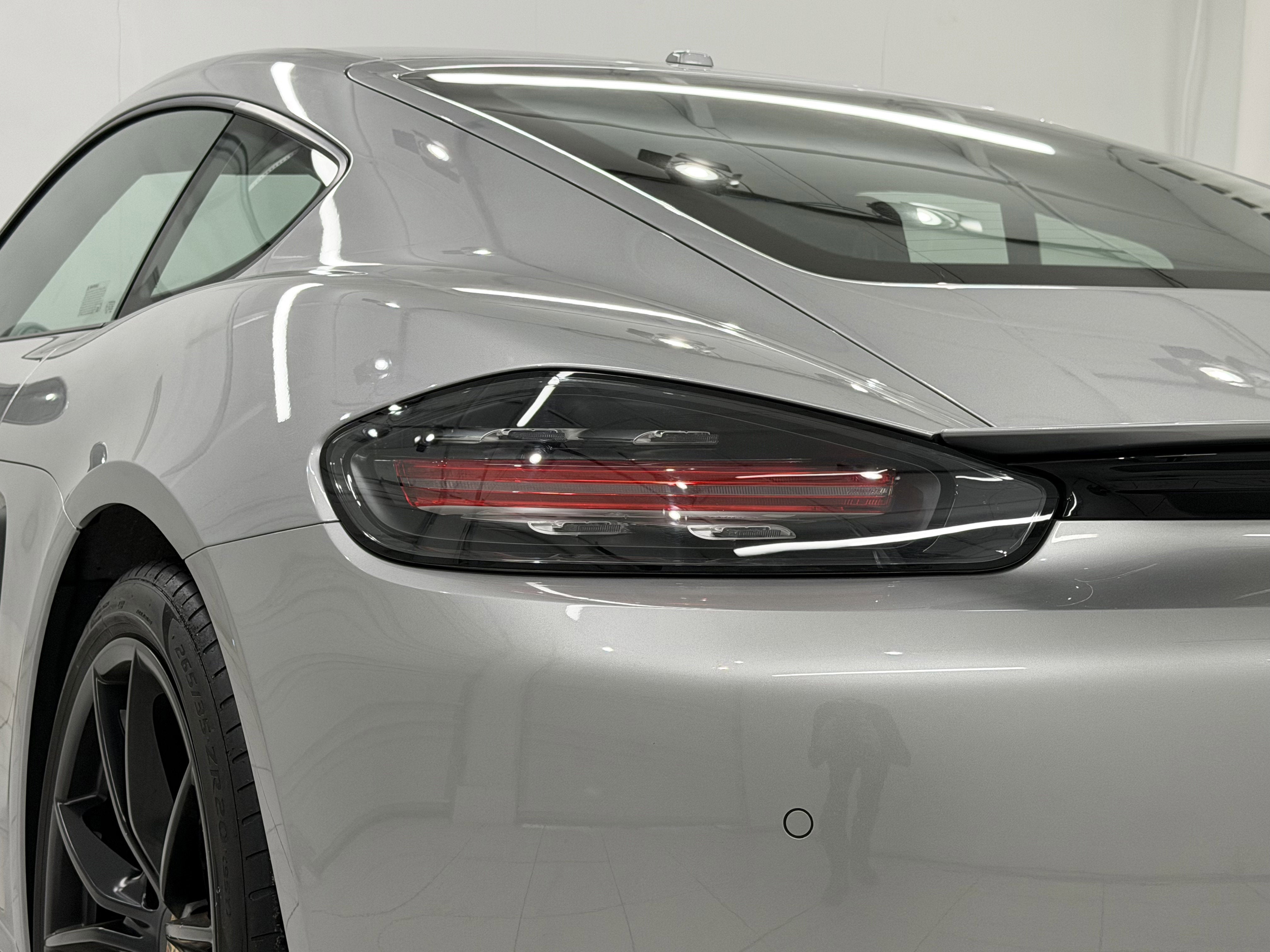 2022 Porsche 718 Cayman Base