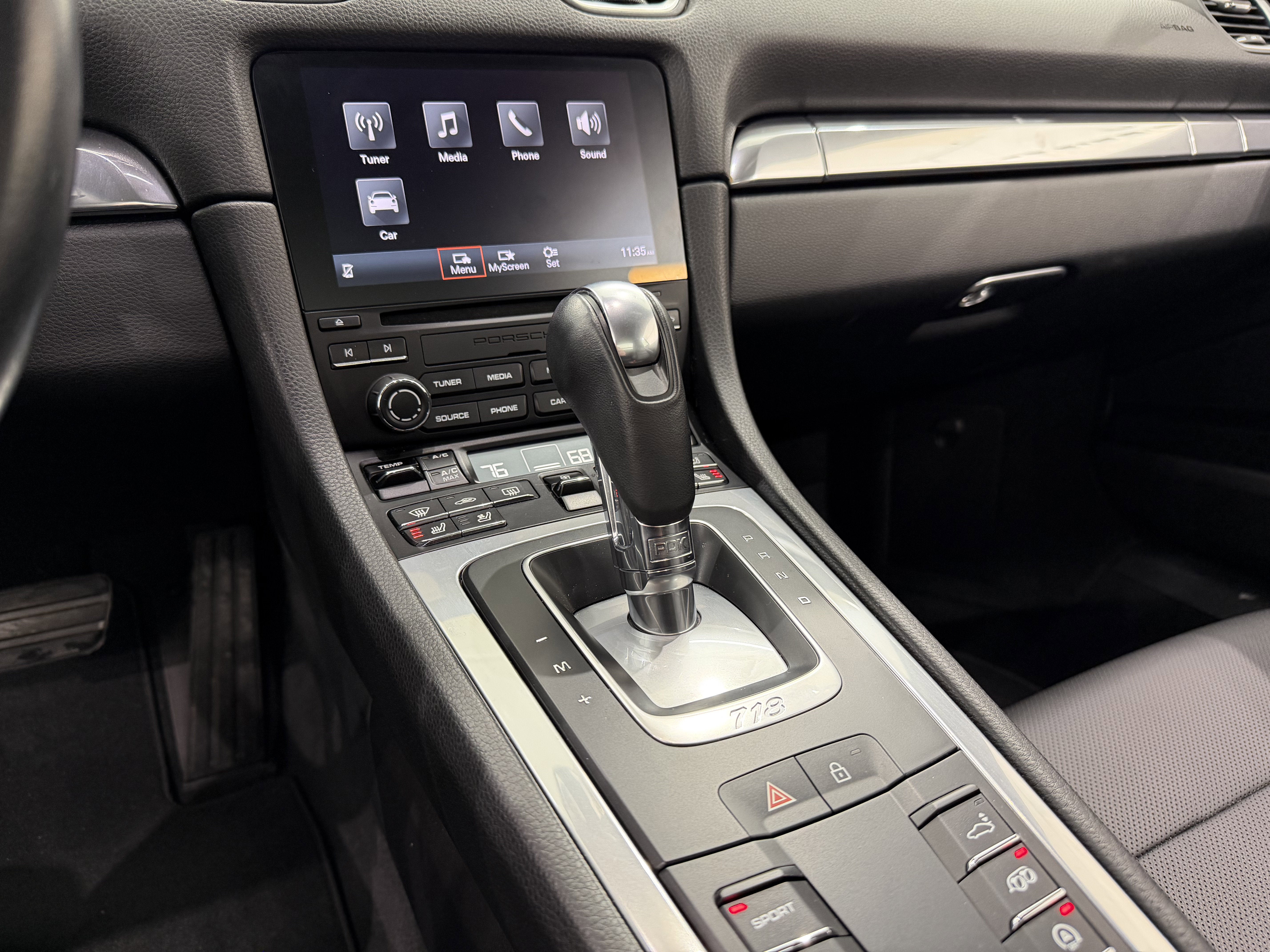 2022 Porsche 718 Cayman Base