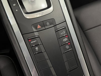 2022 Porsche 718 Cayman Base