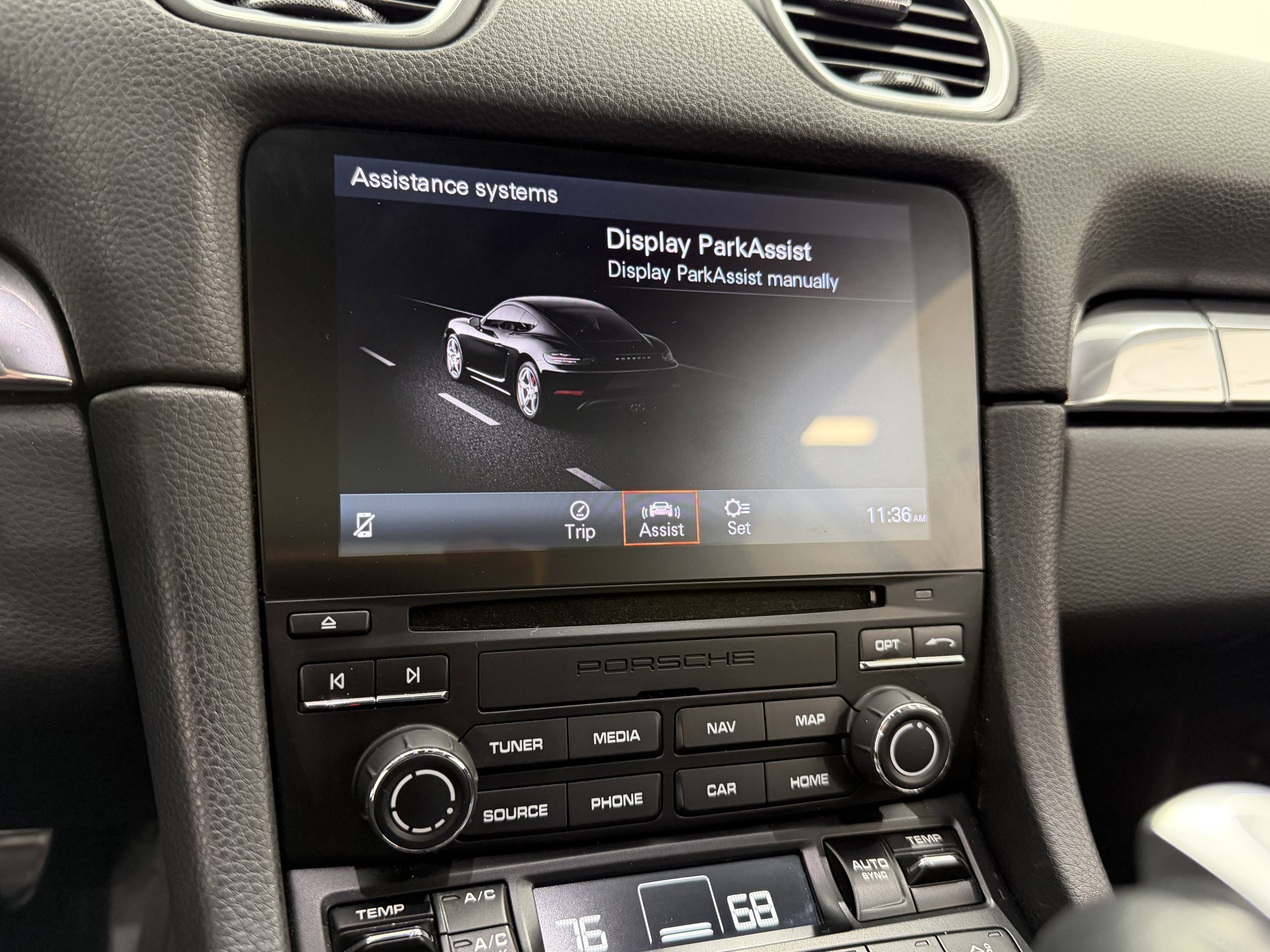 2022 Porsche 718 Cayman Base