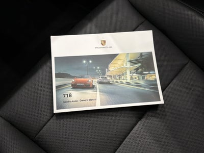 2022 Porsche 718 Cayman Base