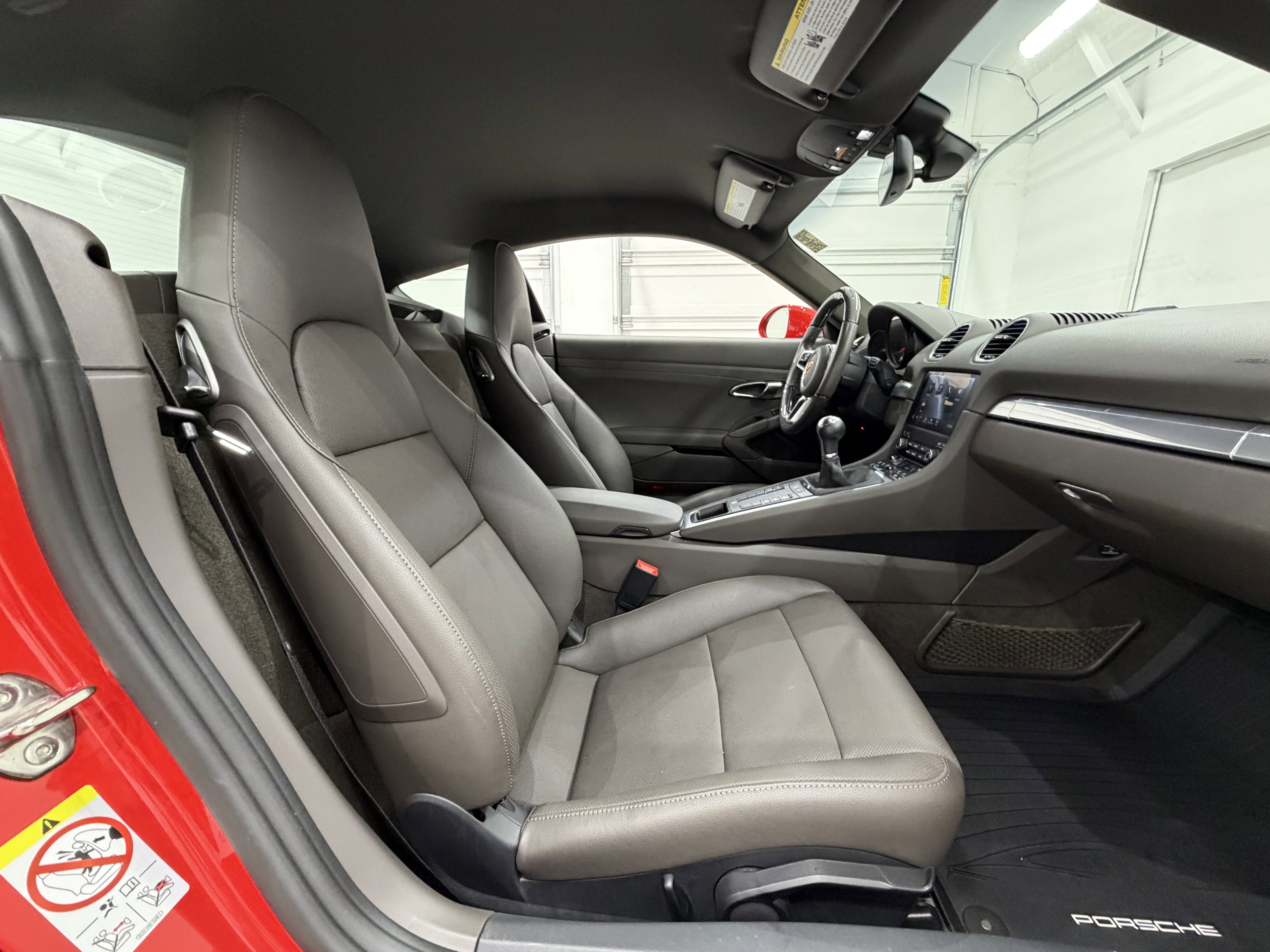 2024 Porsche 718 Cayman Base