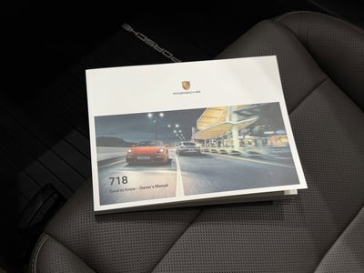 2024 Porsche 718 Cayman Base