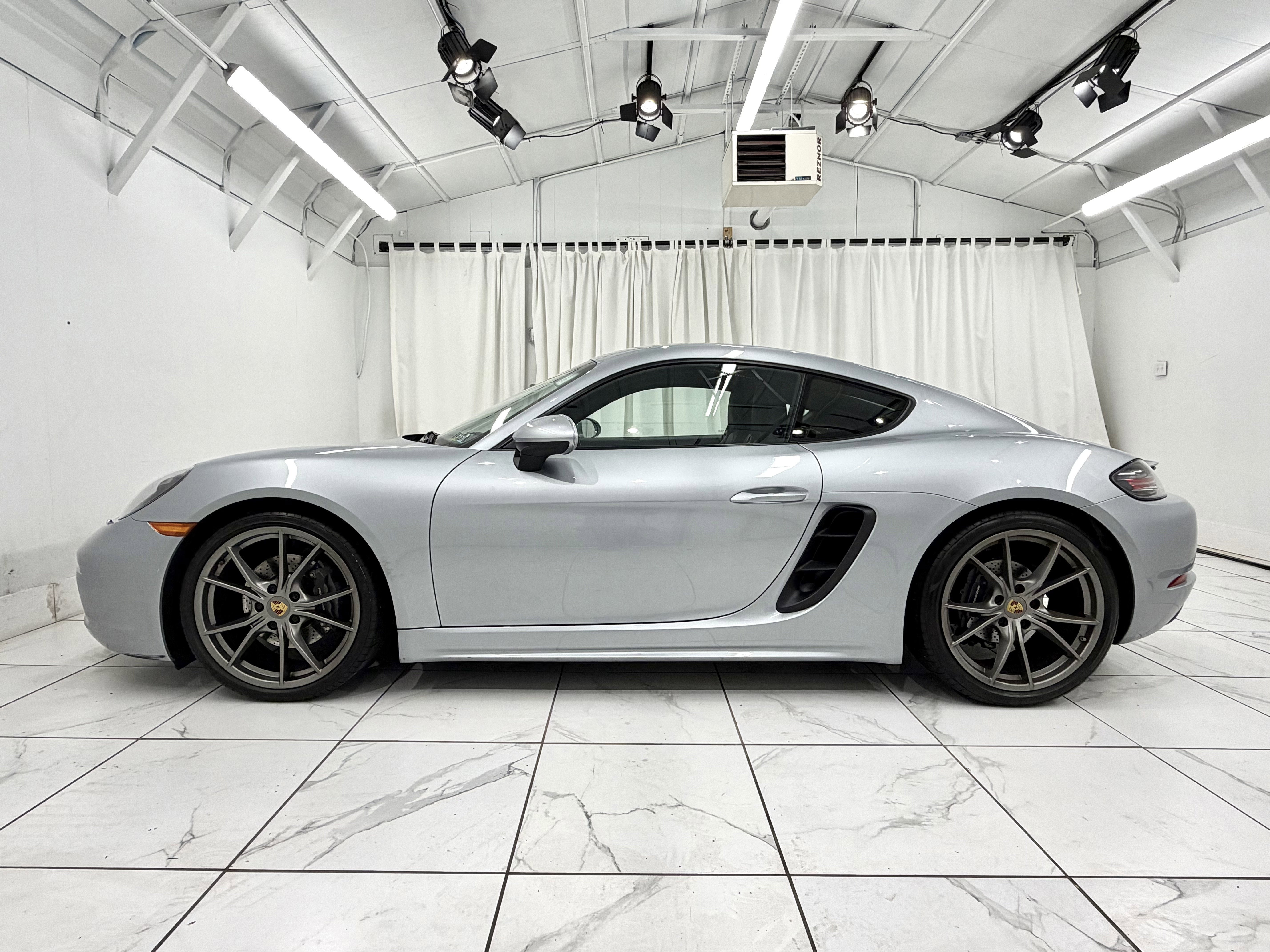 2021 Porsche 718 Cayman T