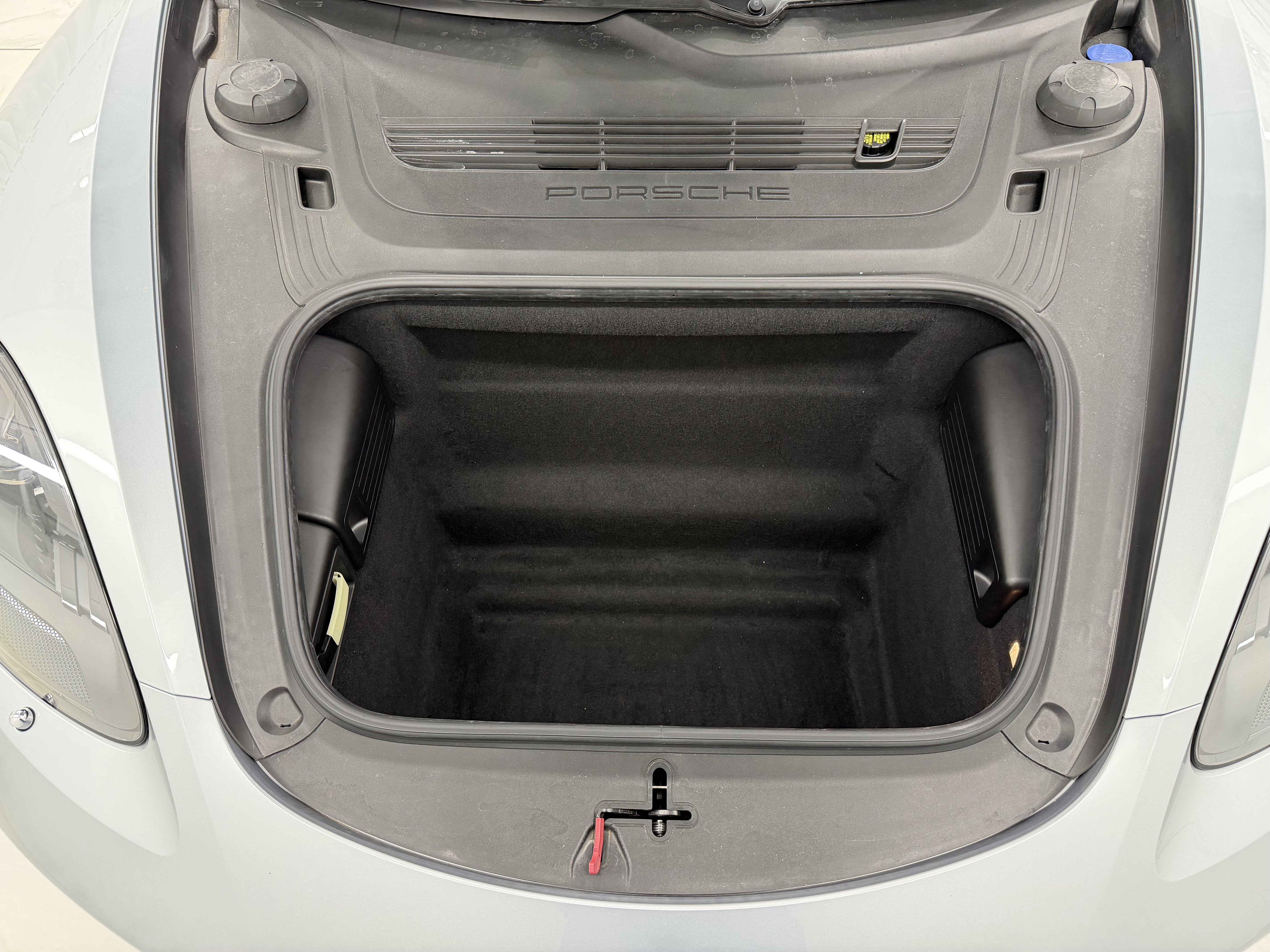 2021 Porsche 718 Cayman T