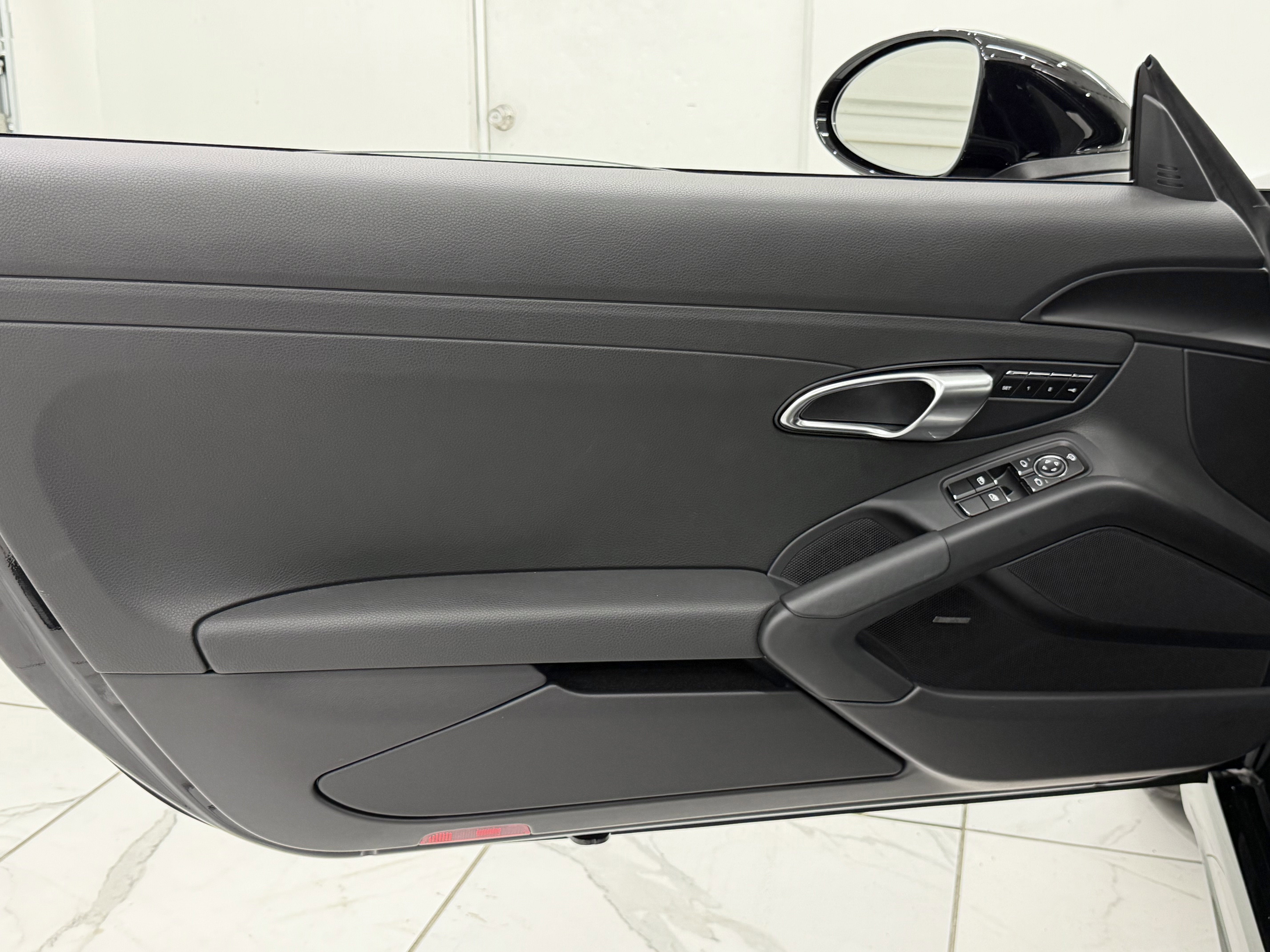 2025 Porsche 718 Cayman Base