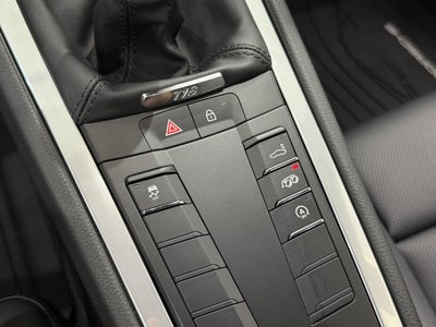 2025 Porsche 718 Cayman Base